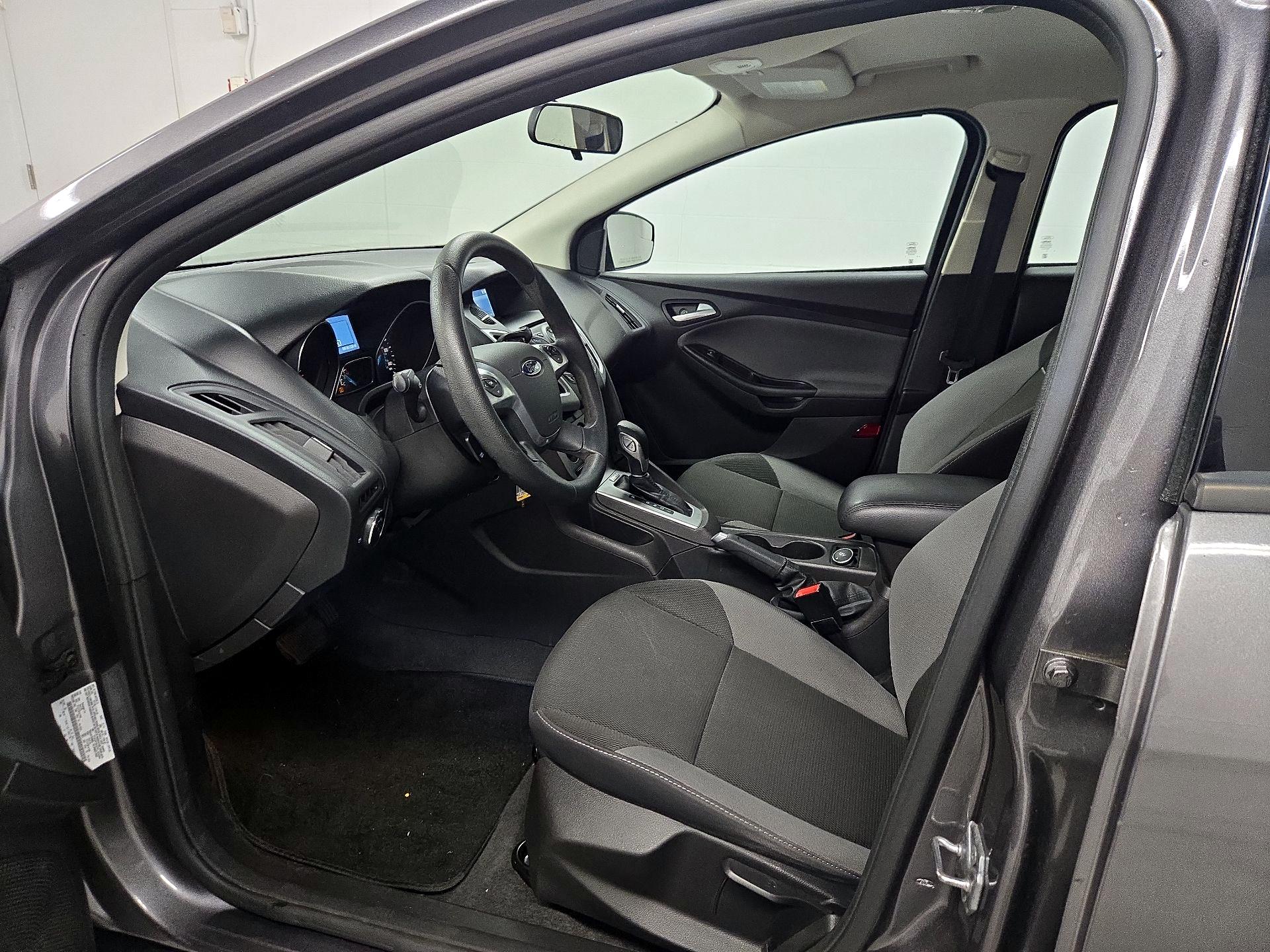 Thumbnail: 2014 Ford Focus - 11