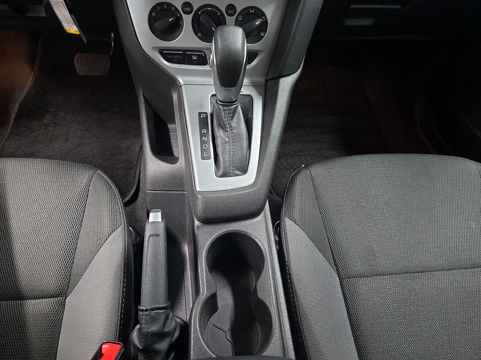 Thumbnail: 2014 Ford Focus - 16