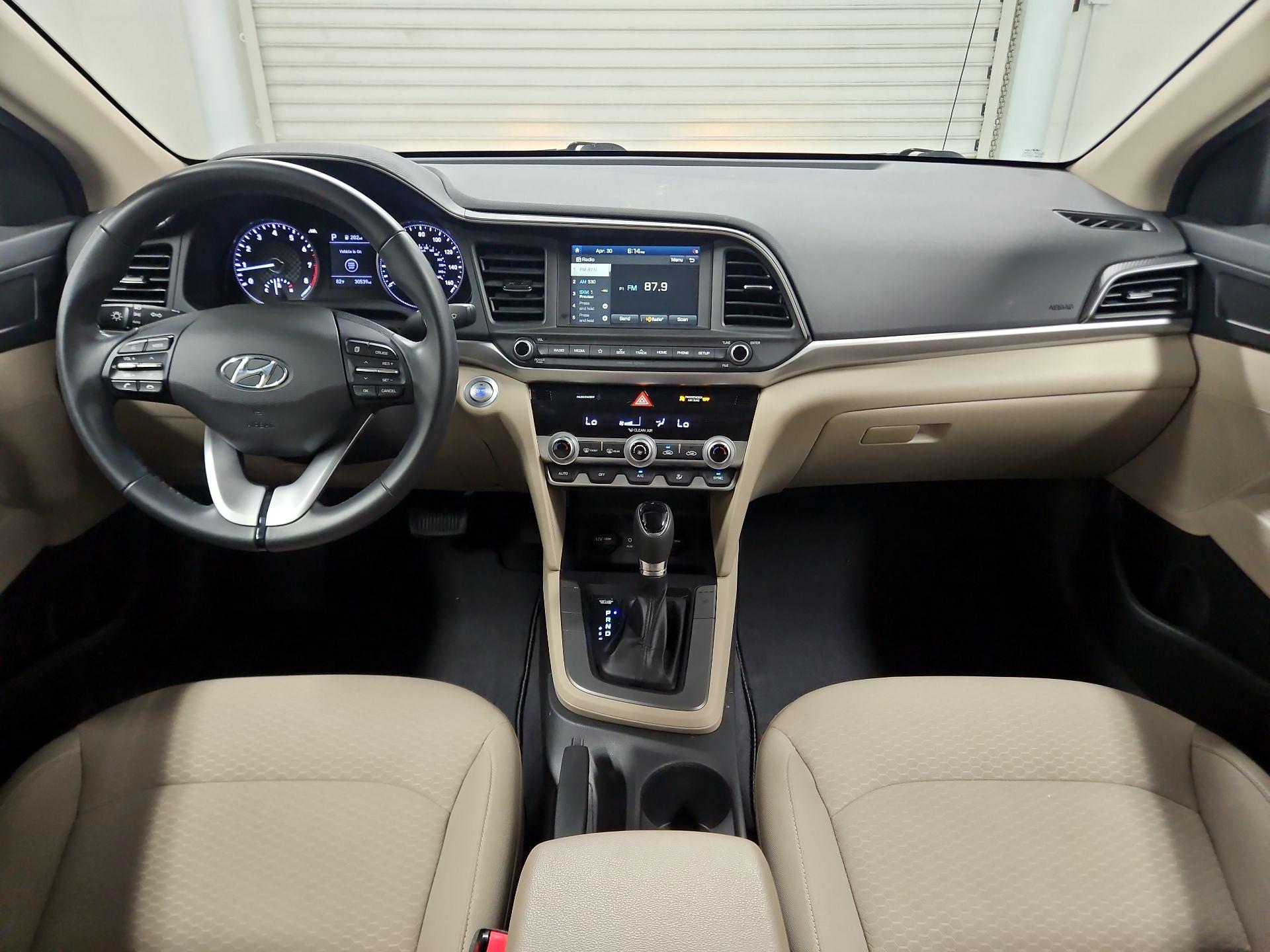 Thumbnail: 2020 Hyundai Elantra - 9