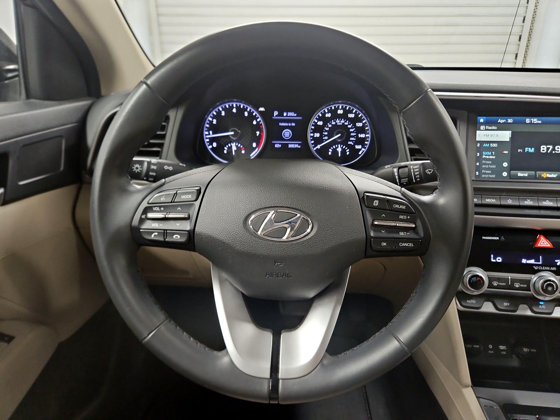 Thumbnail: 2020 Hyundai Elantra - 10