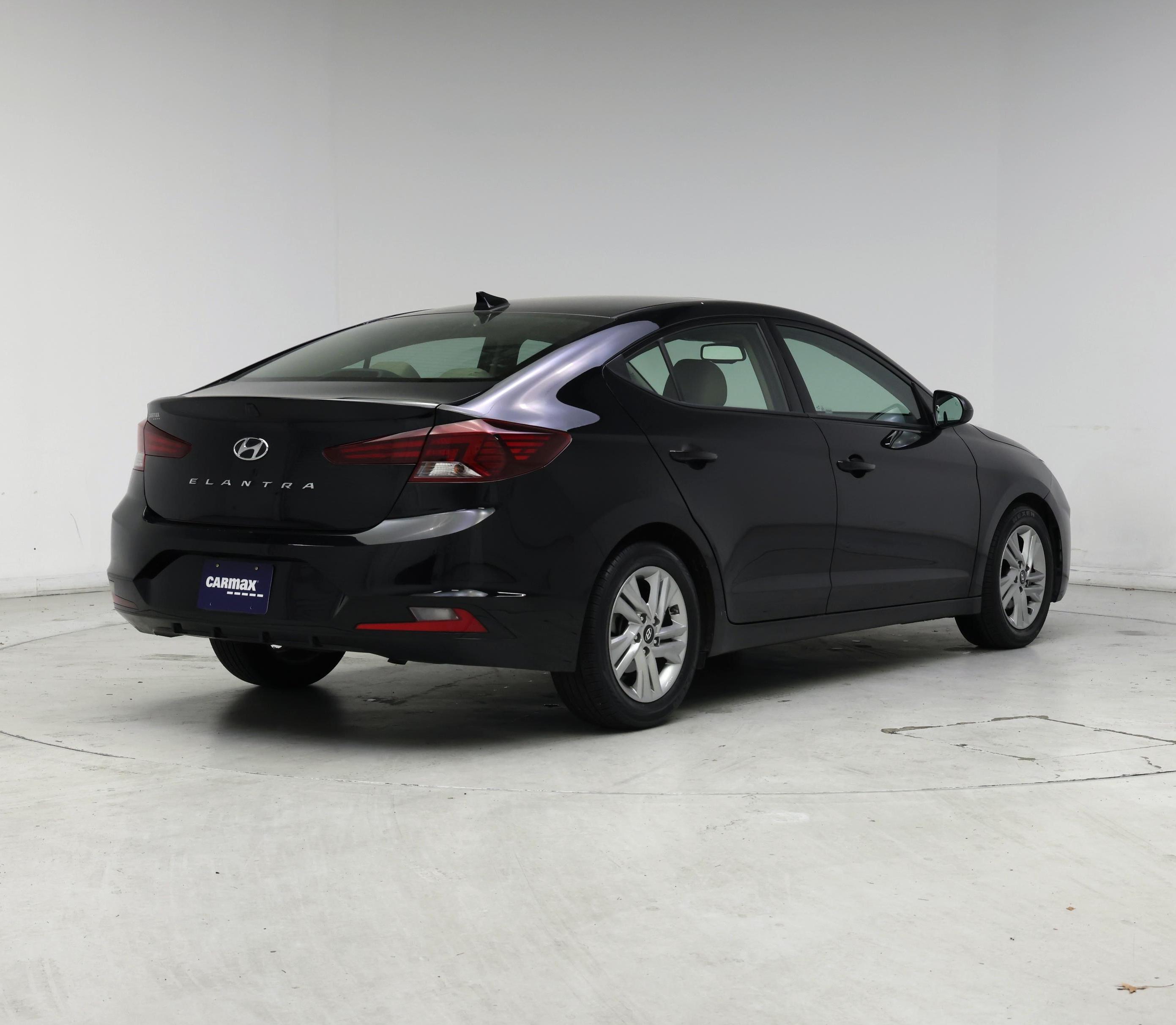 Thumbnail: 2020 Hyundai Elantra - 8