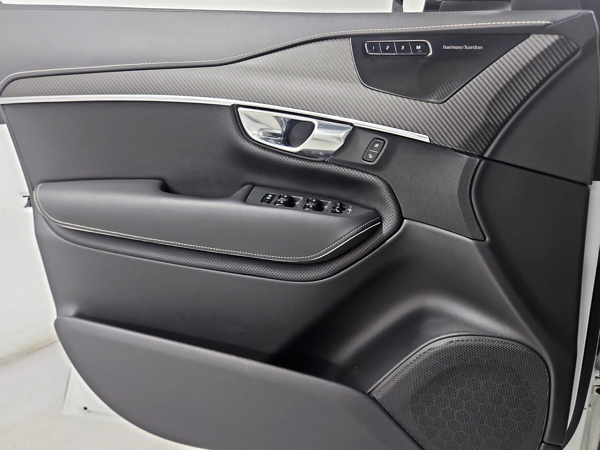 Thumbnail: 2020 Volvo XC90 - 12