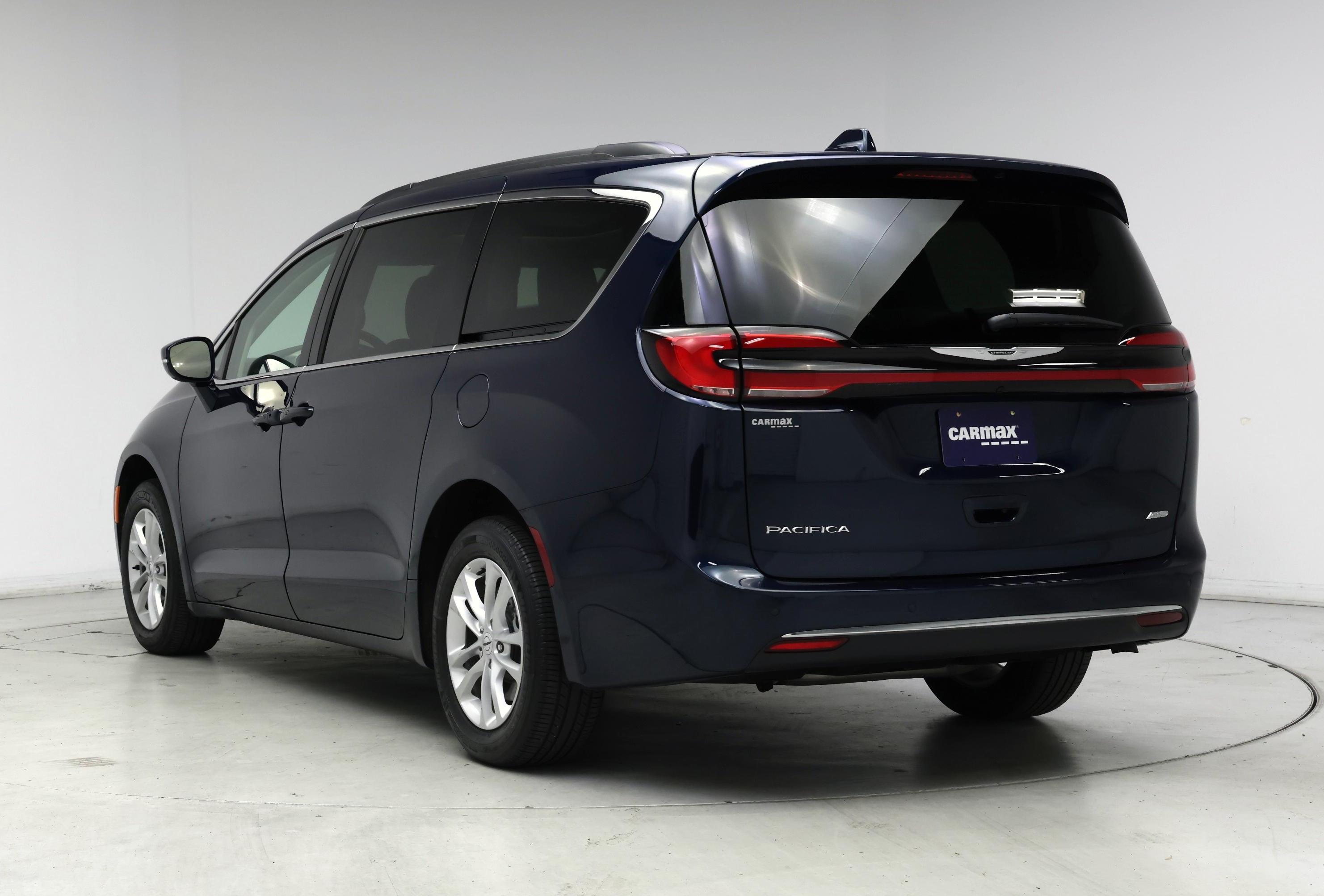 Thumbnail: 2021 Chrysler Pacifica - 2