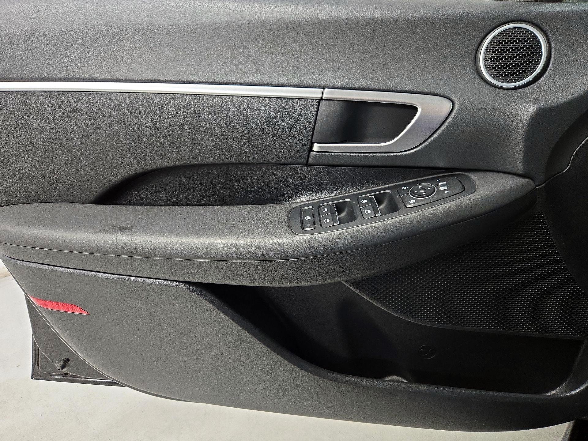 Thumbnail: 2023 Hyundai Sonata - 12