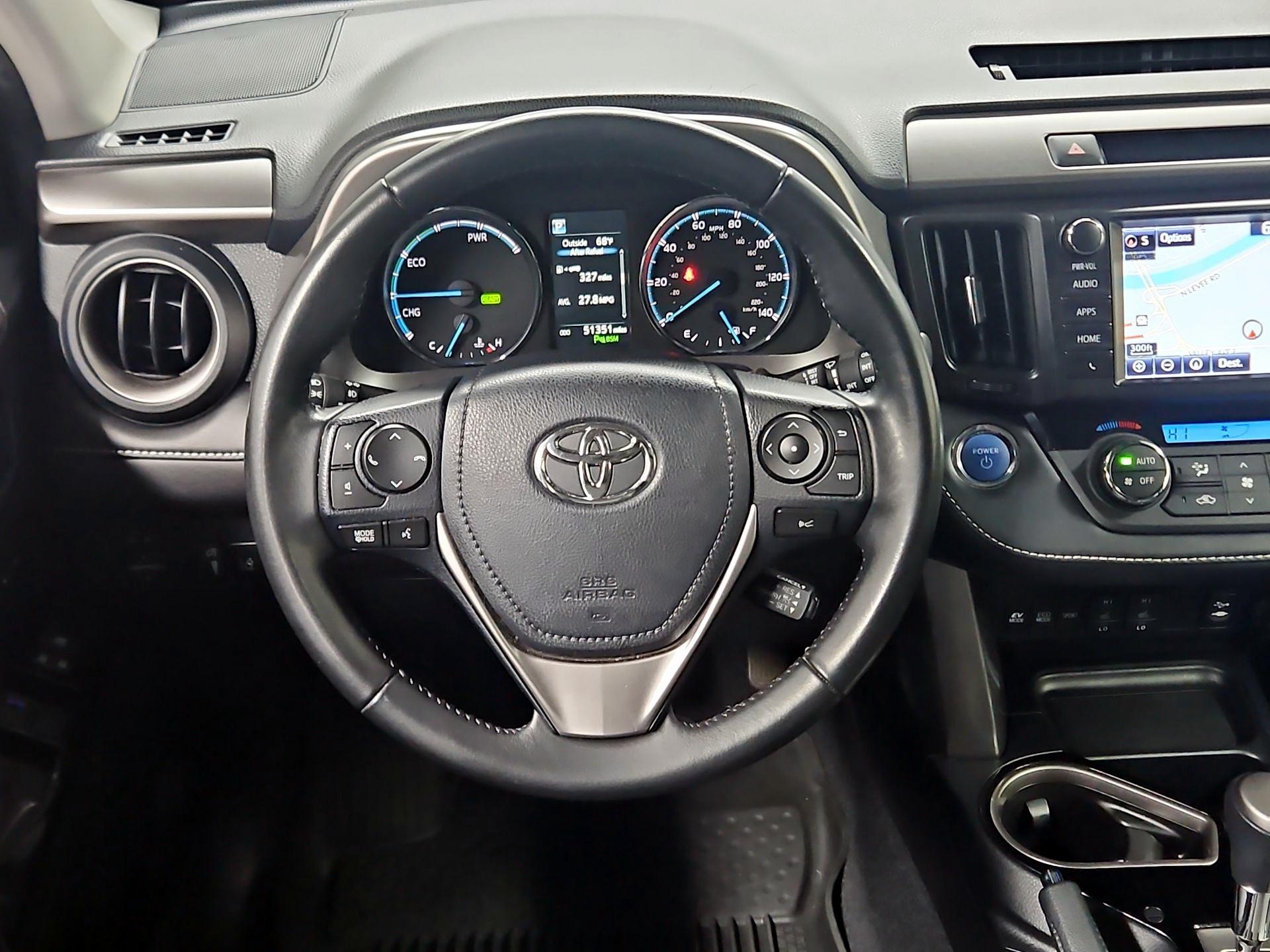 Thumbnail: 2018 Toyota RAV4 - 10