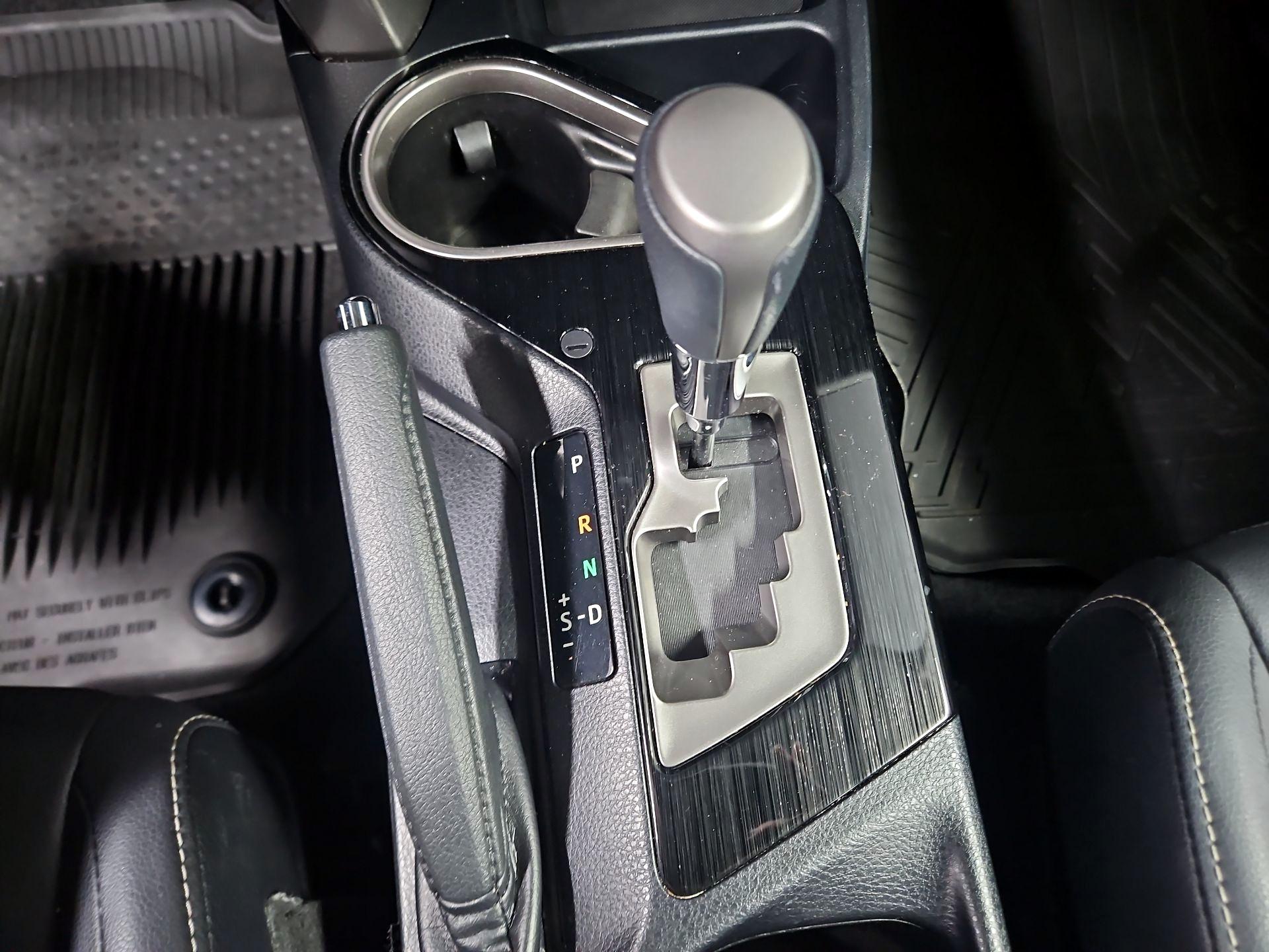 Thumbnail: 2018 Toyota RAV4 - 18