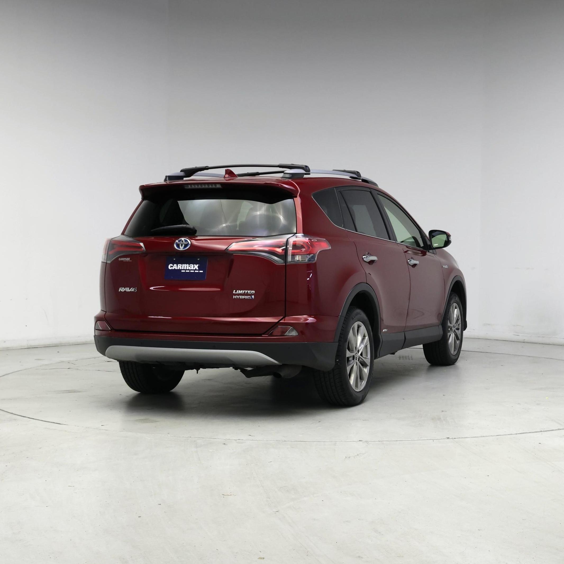 Thumbnail: 2018 Toyota RAV4 - 8