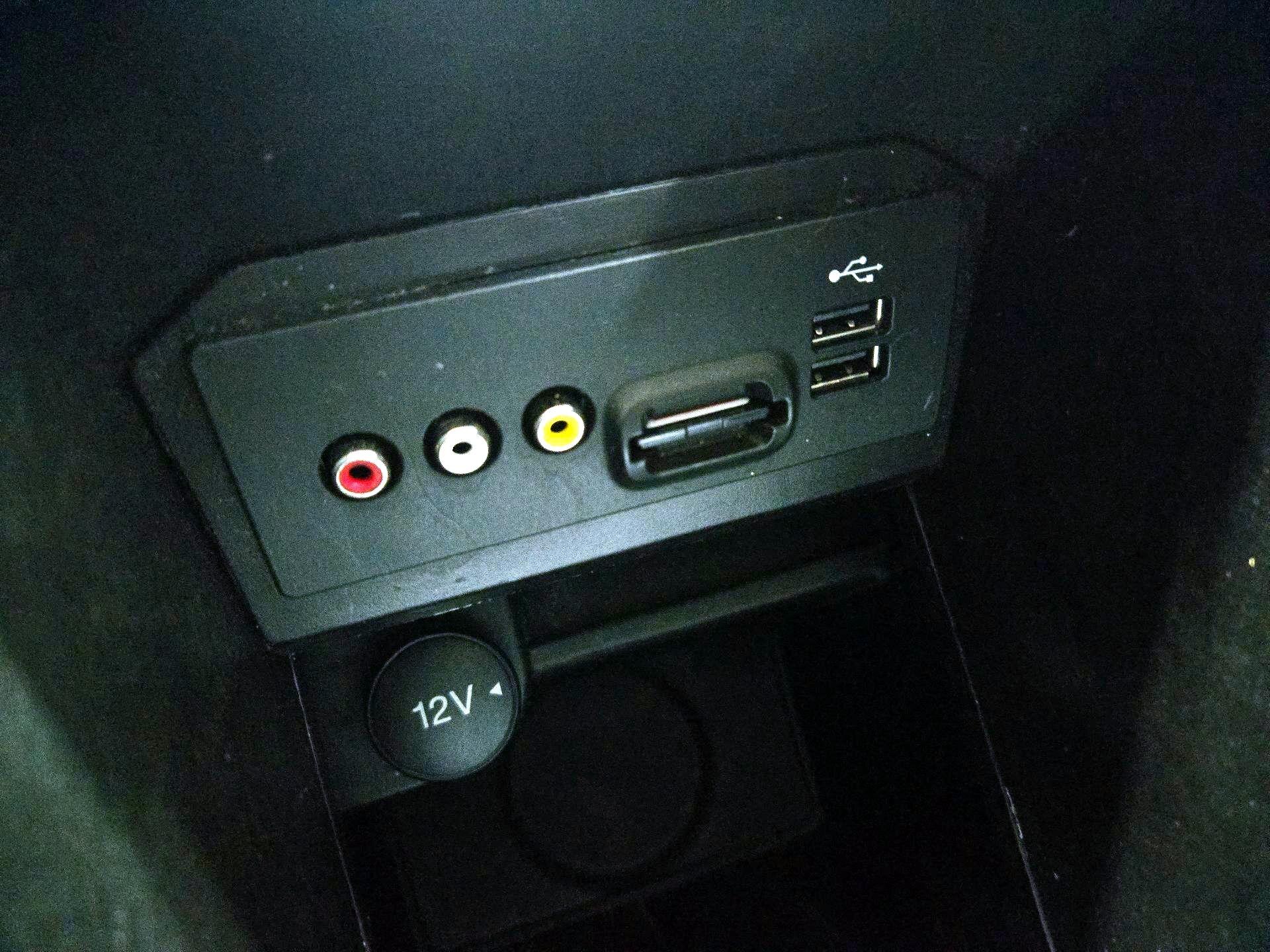 Thumbnail: 2015 Ford C-Max - 19