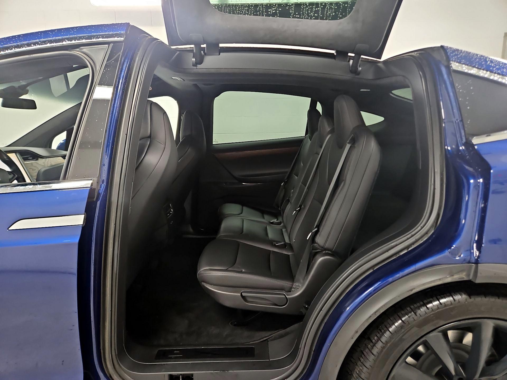 Thumbnail: 2019 Tesla Model X - 19