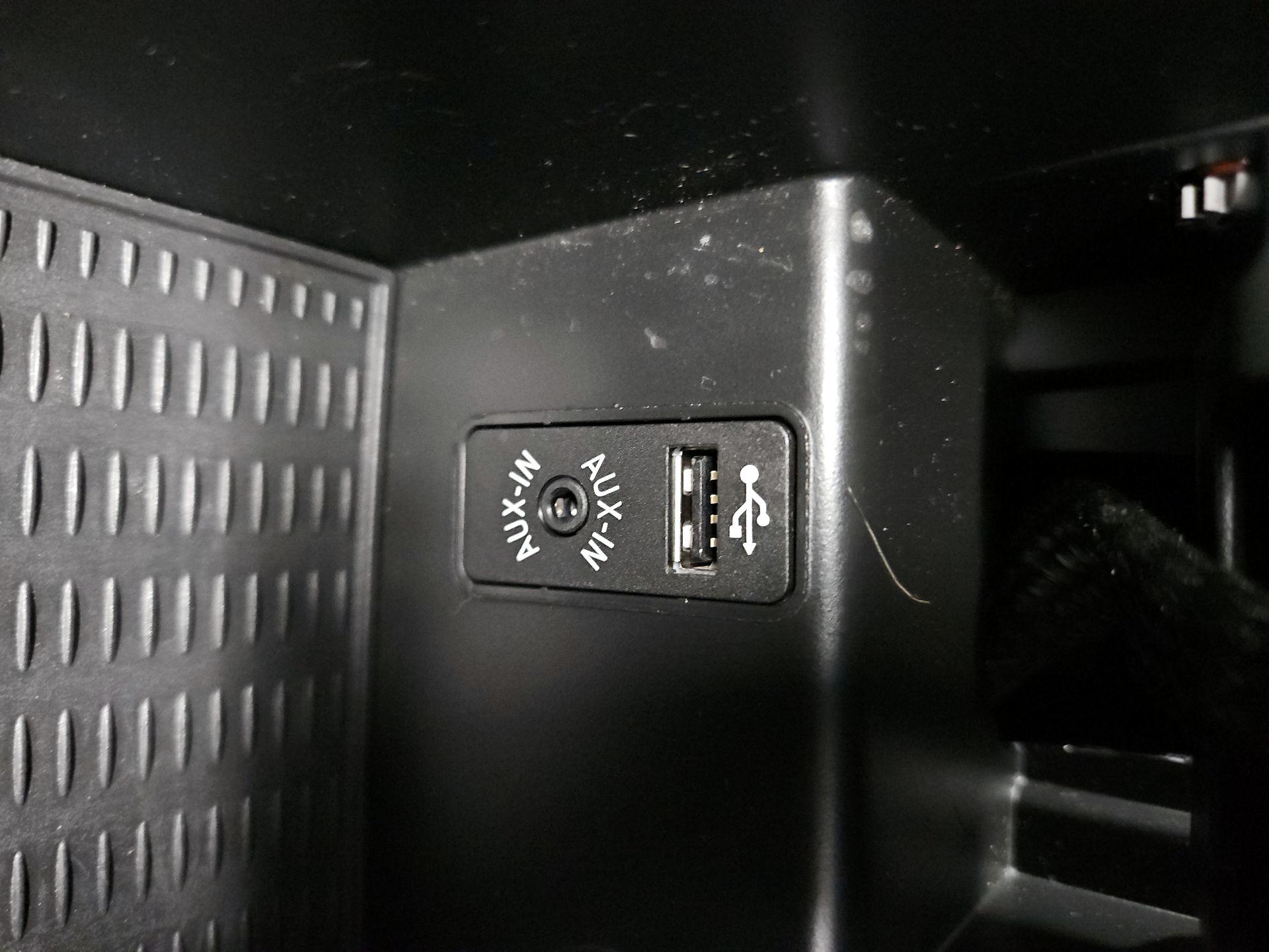 Thumbnail: 2016 BMW X3 - 19