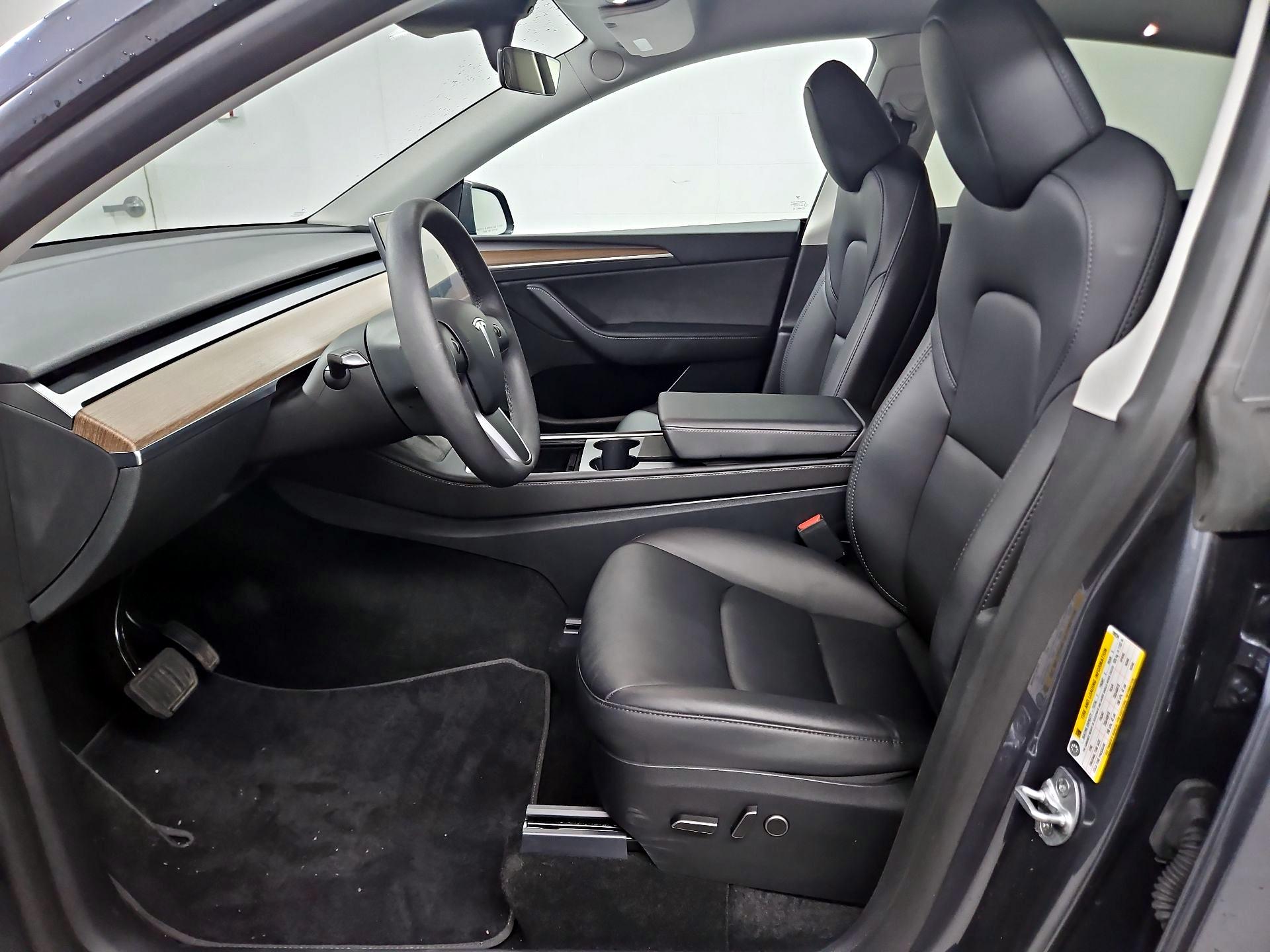 Thumbnail: 2023 Tesla Model Y - 11