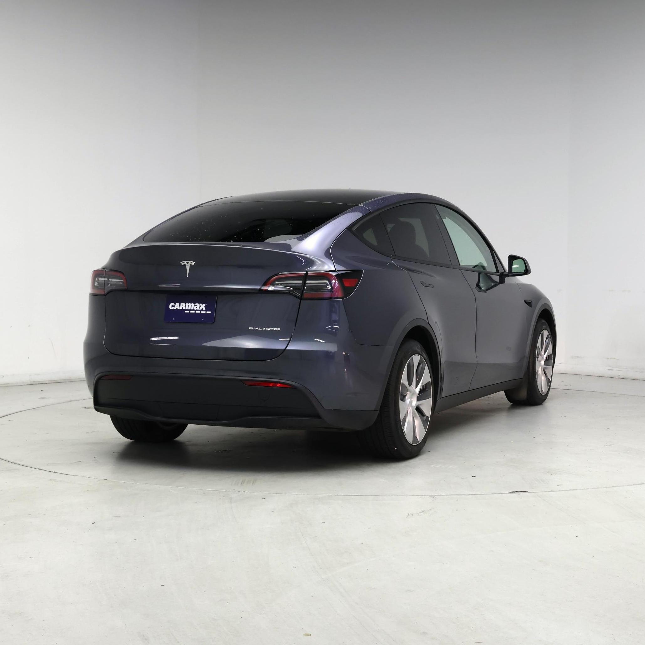 Thumbnail: 2023 Tesla Model Y - 8