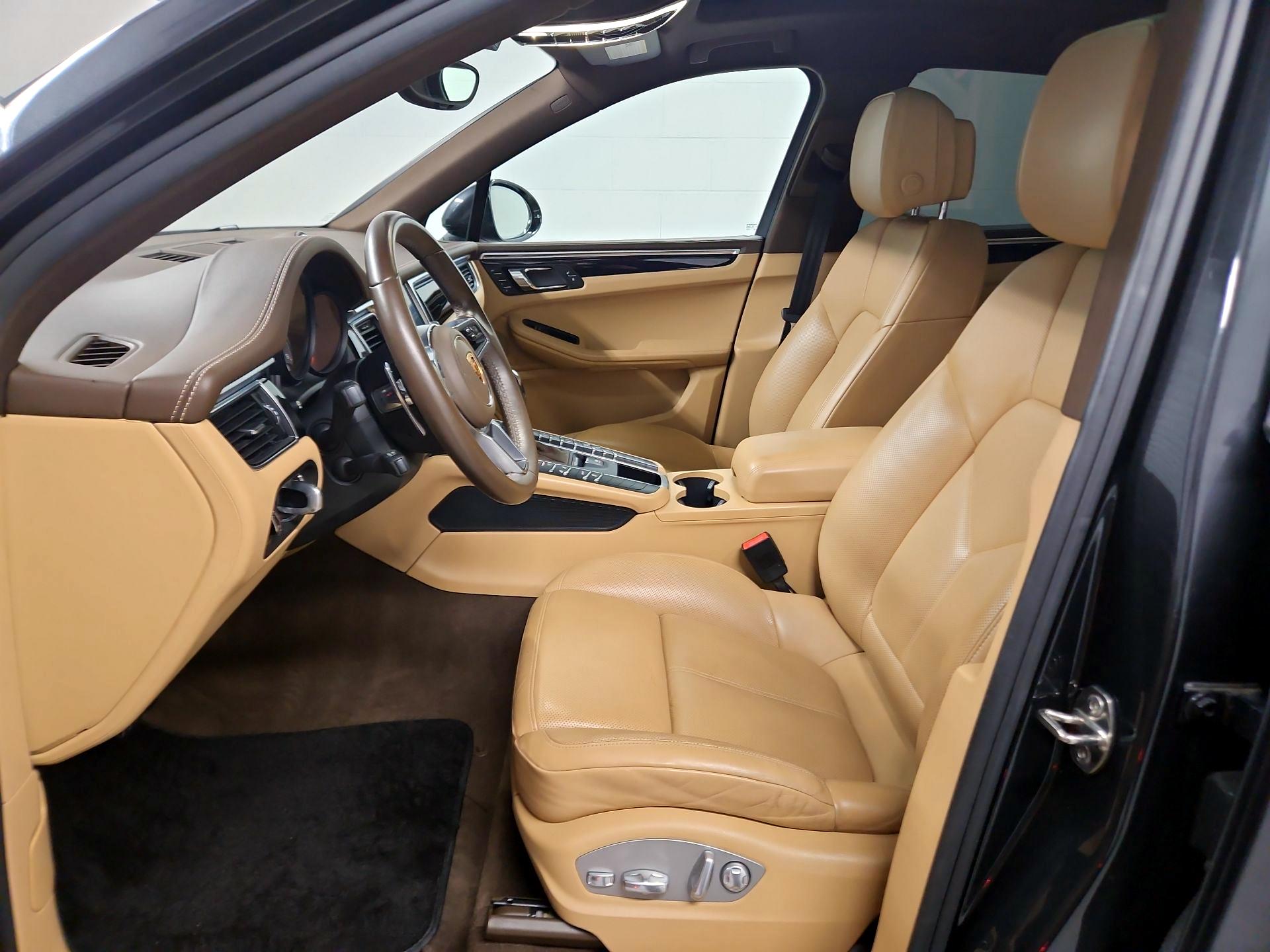 Thumbnail: 2017 Porsche Macan - 11