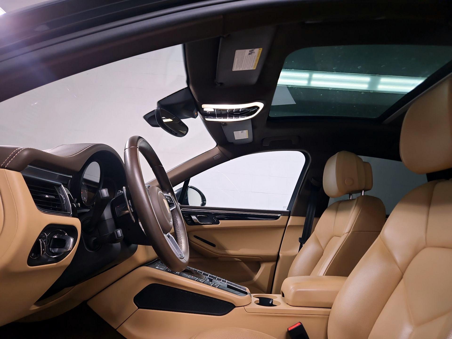 Thumbnail: 2017 Porsche Macan - 19