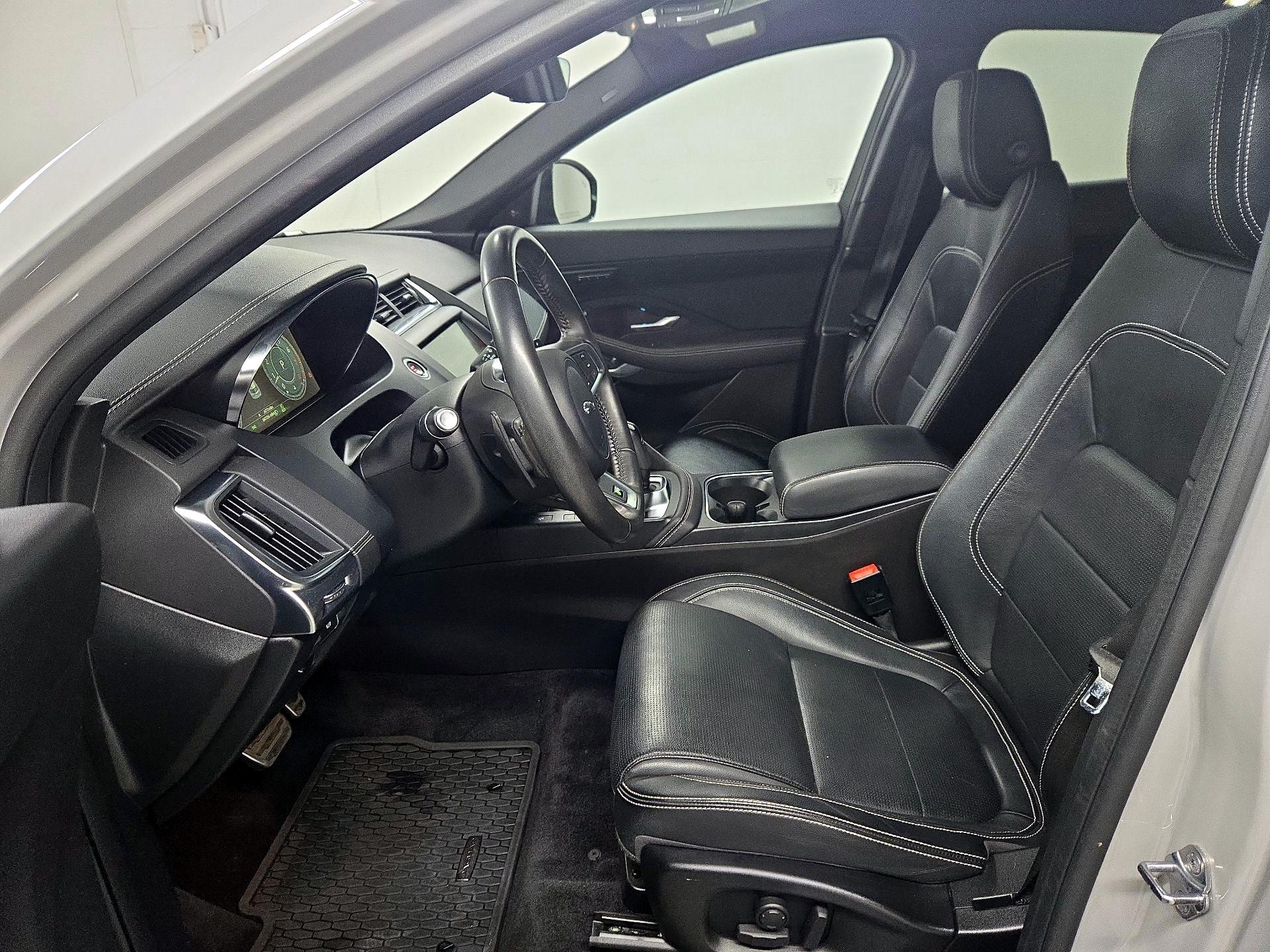 Thumbnail: 2020 Jaguar E-Pace - 11