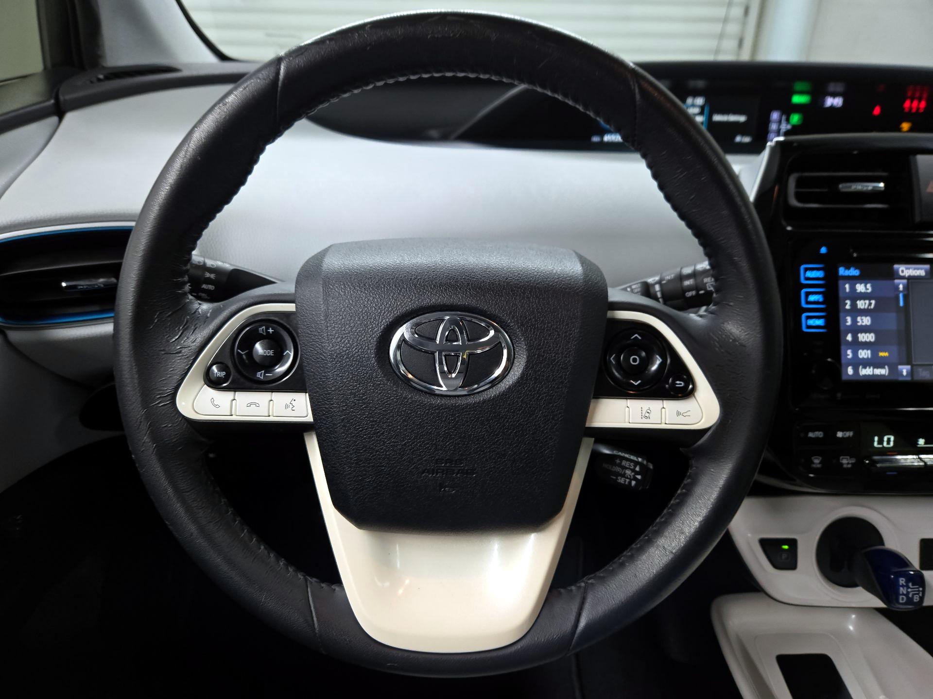 Thumbnail: 2018 Toyota Prius - 10
