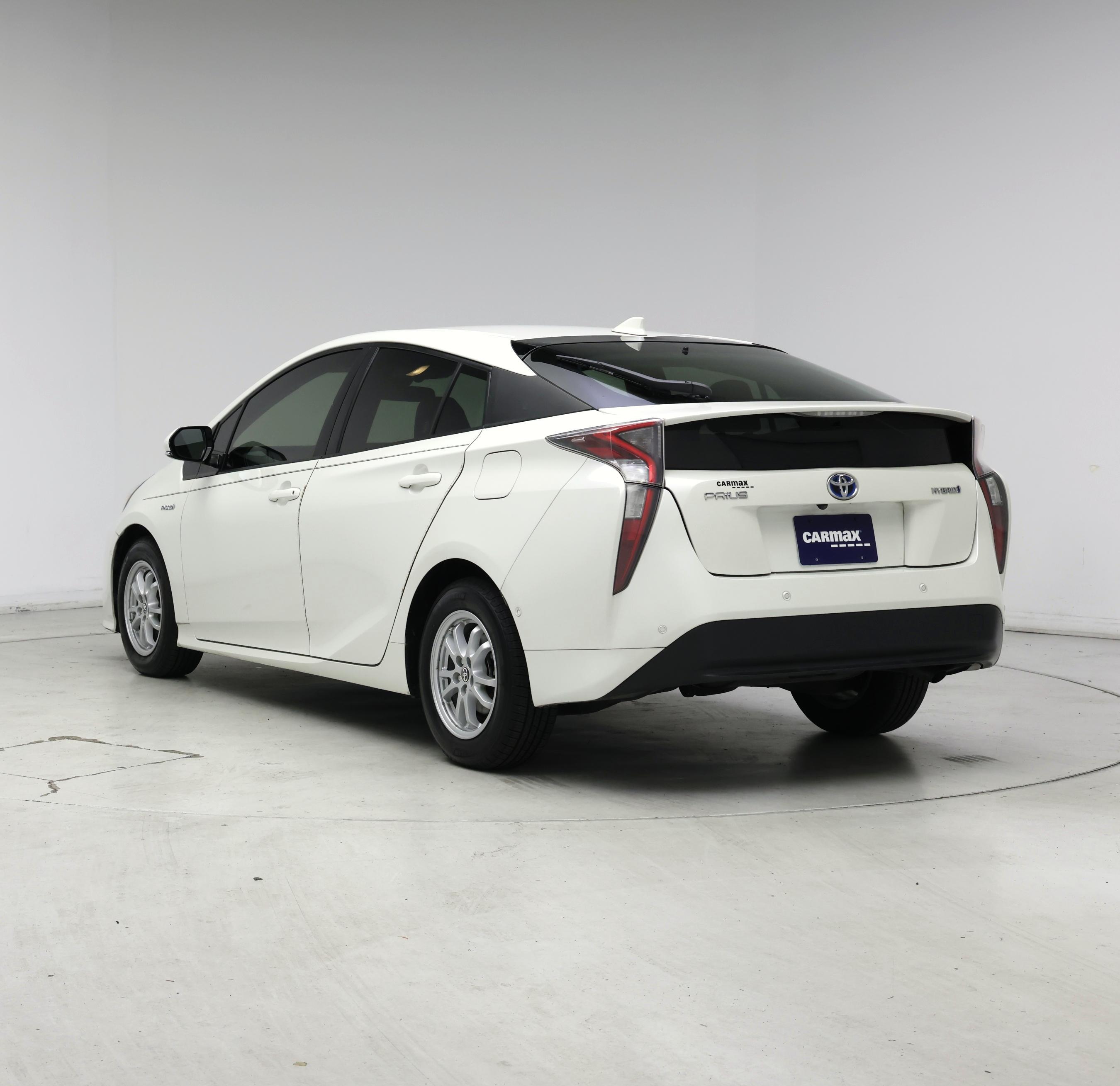 Thumbnail: 2018 Toyota Prius - 2