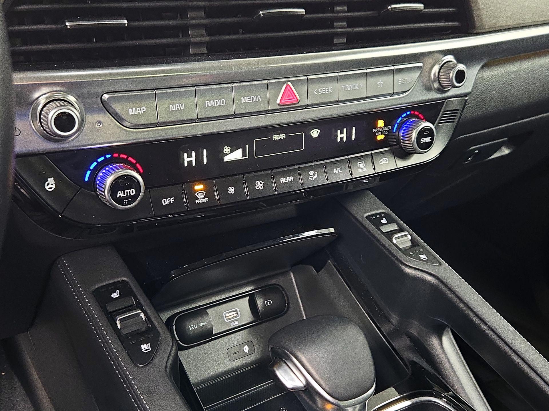 Thumbnail: 2022 Kia Telluride - 17