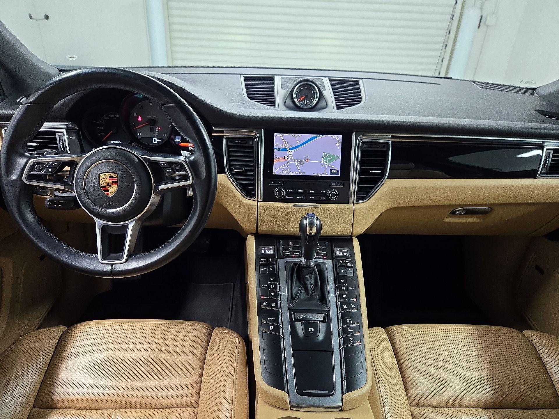 Thumbnail: 2018 Porsche Macan - 9