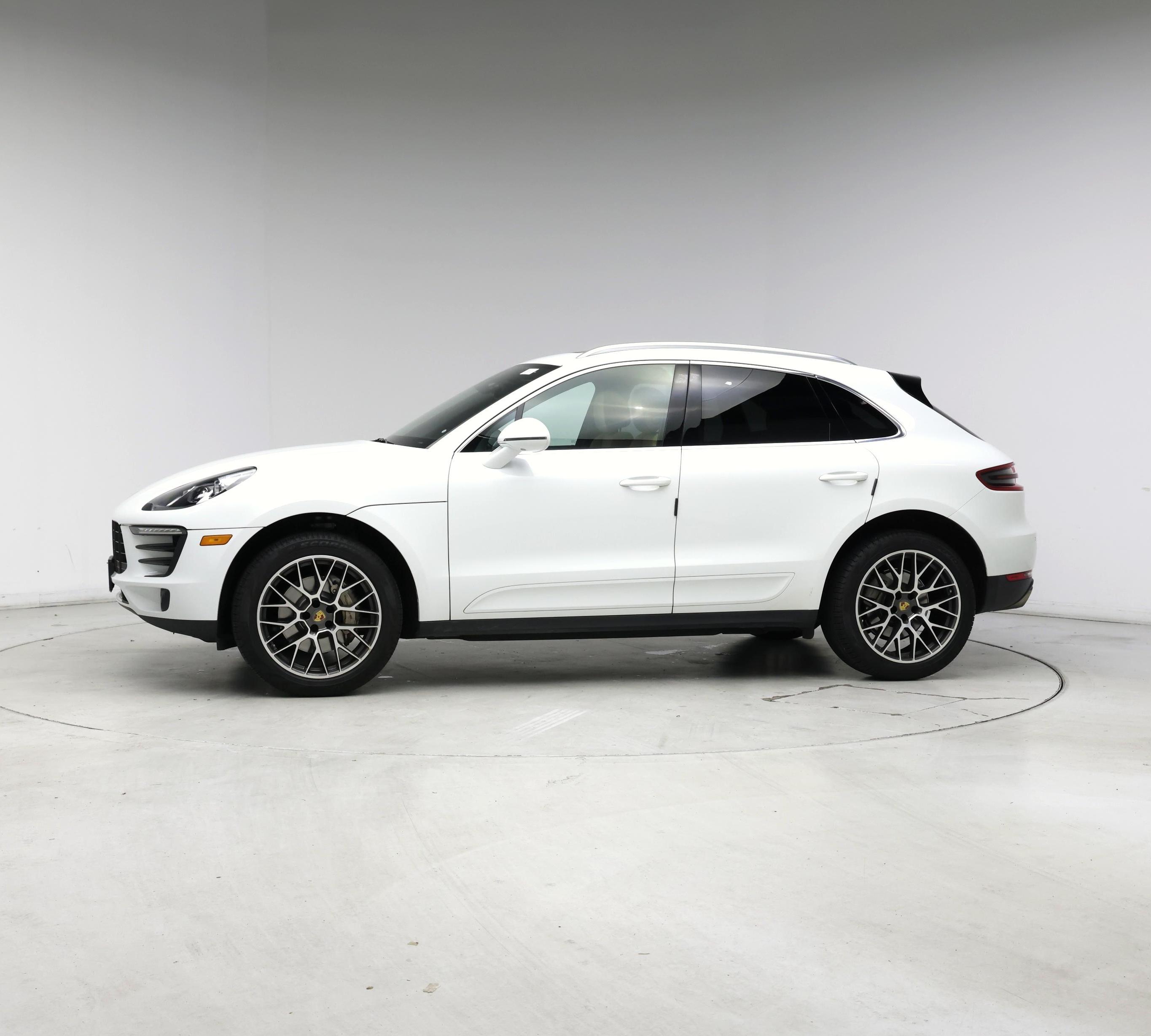 Thumbnail: 2018 Porsche Macan - 3