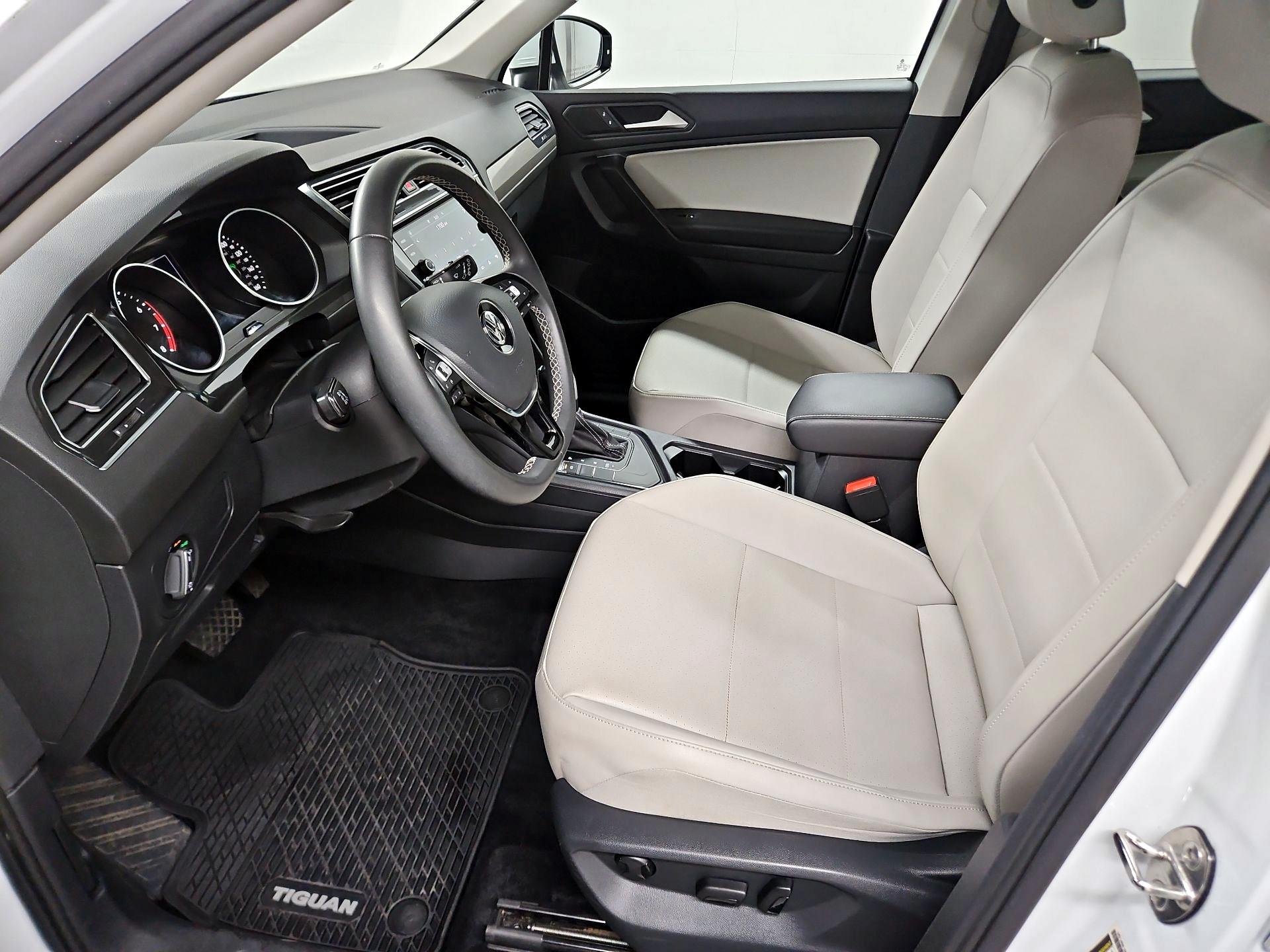 Thumbnail: 2021 Volkswagen Tiguan - 11