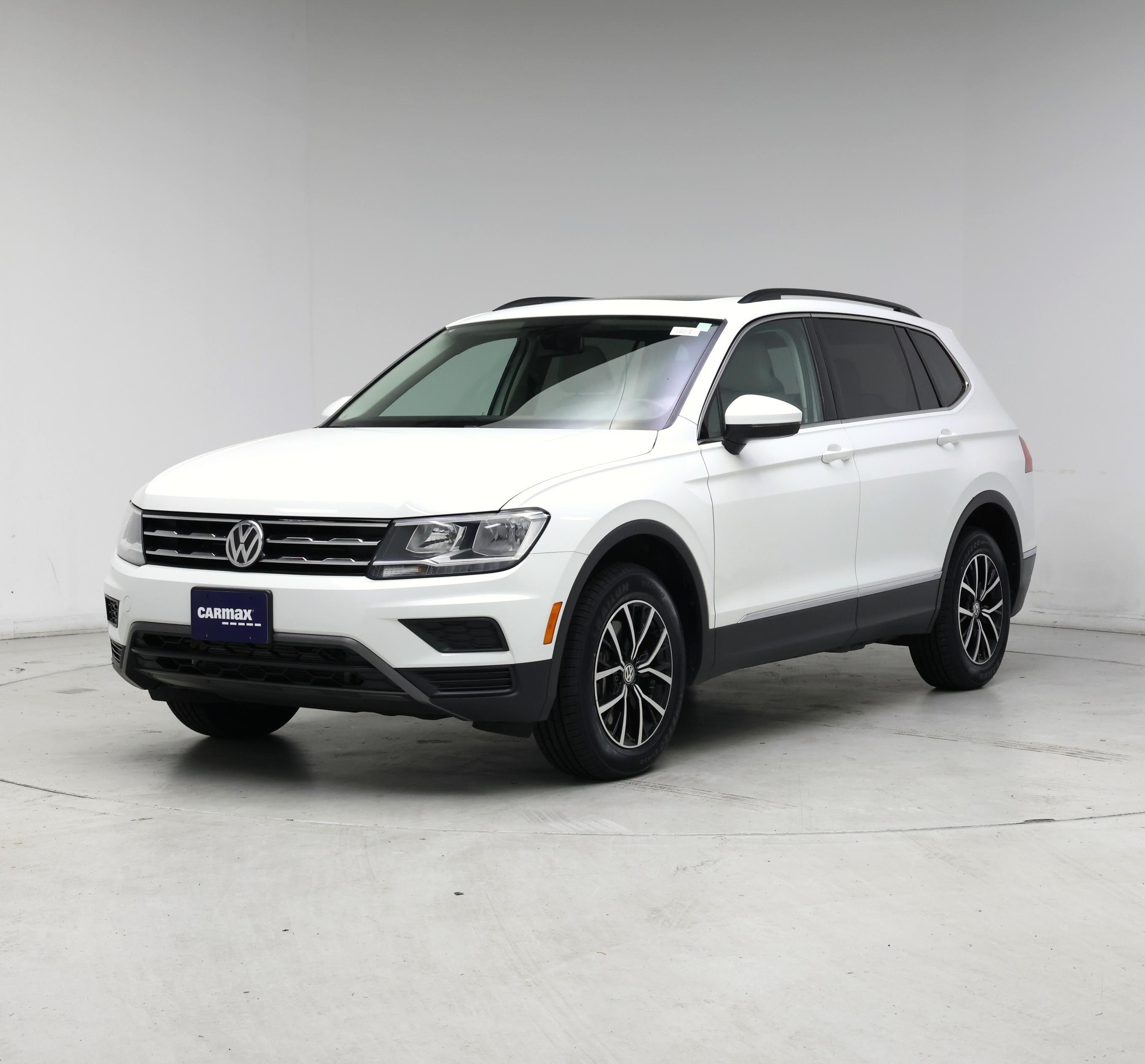 Thumbnail: 2021 Volkswagen Tiguan - 4