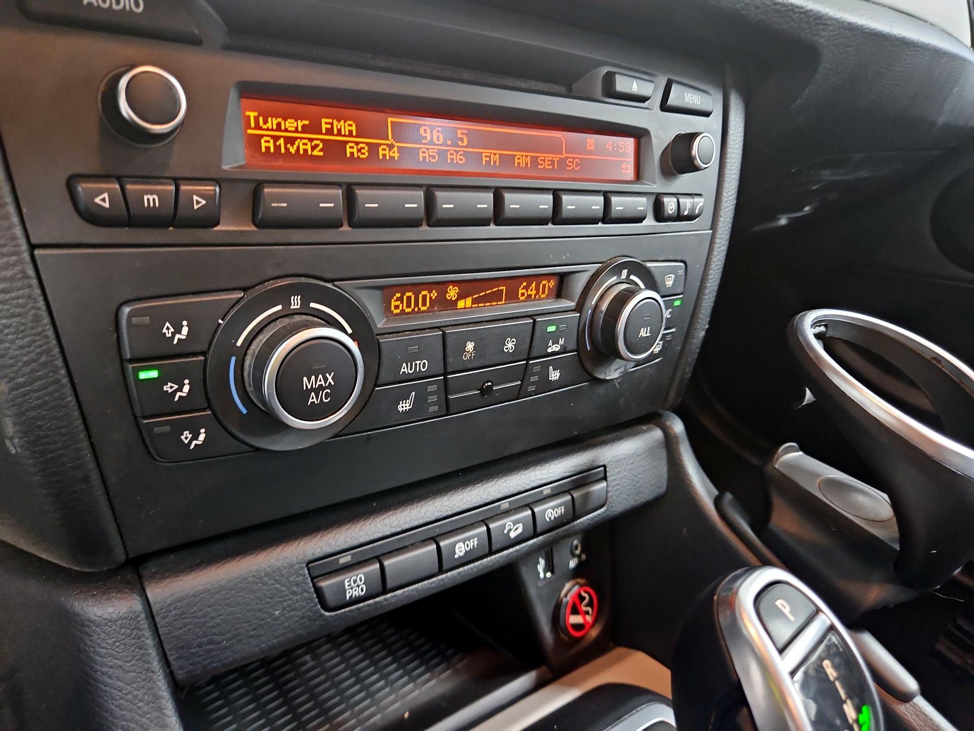 Thumbnail: 2015 BMW X1 - 15