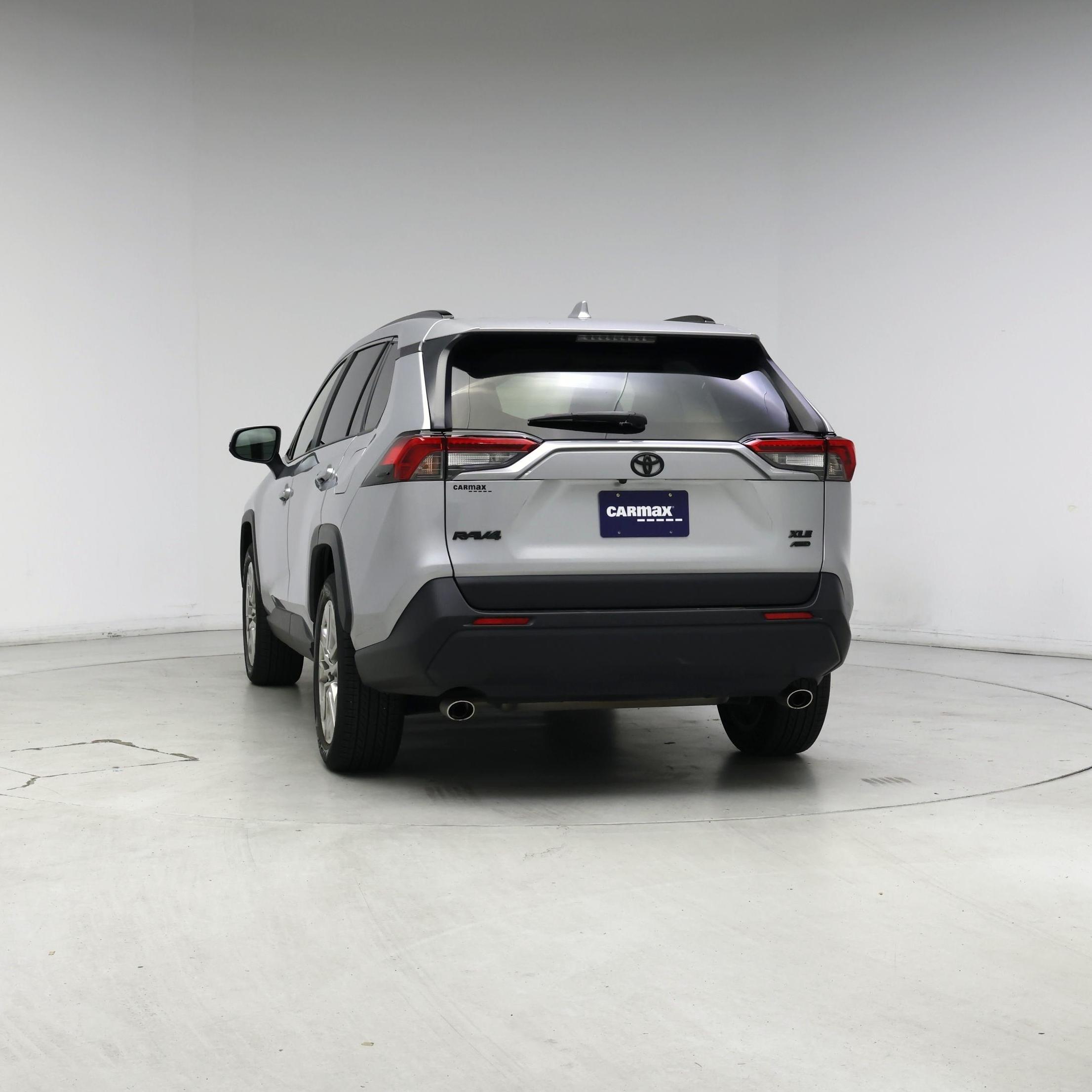 Thumbnail: 2019 Toyota RAV4 - 6