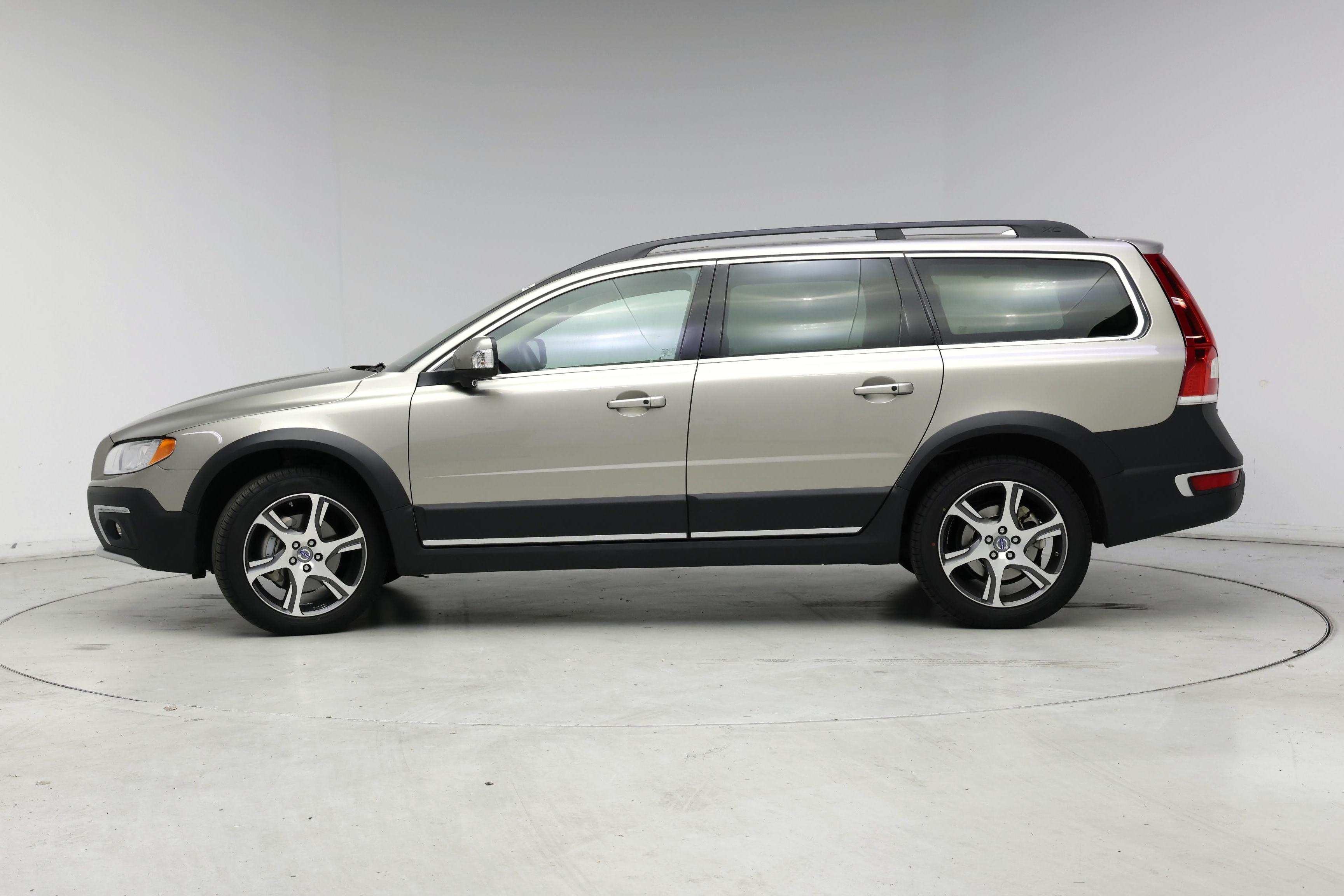 Thumbnail: 2015 Volvo XC70 - 3