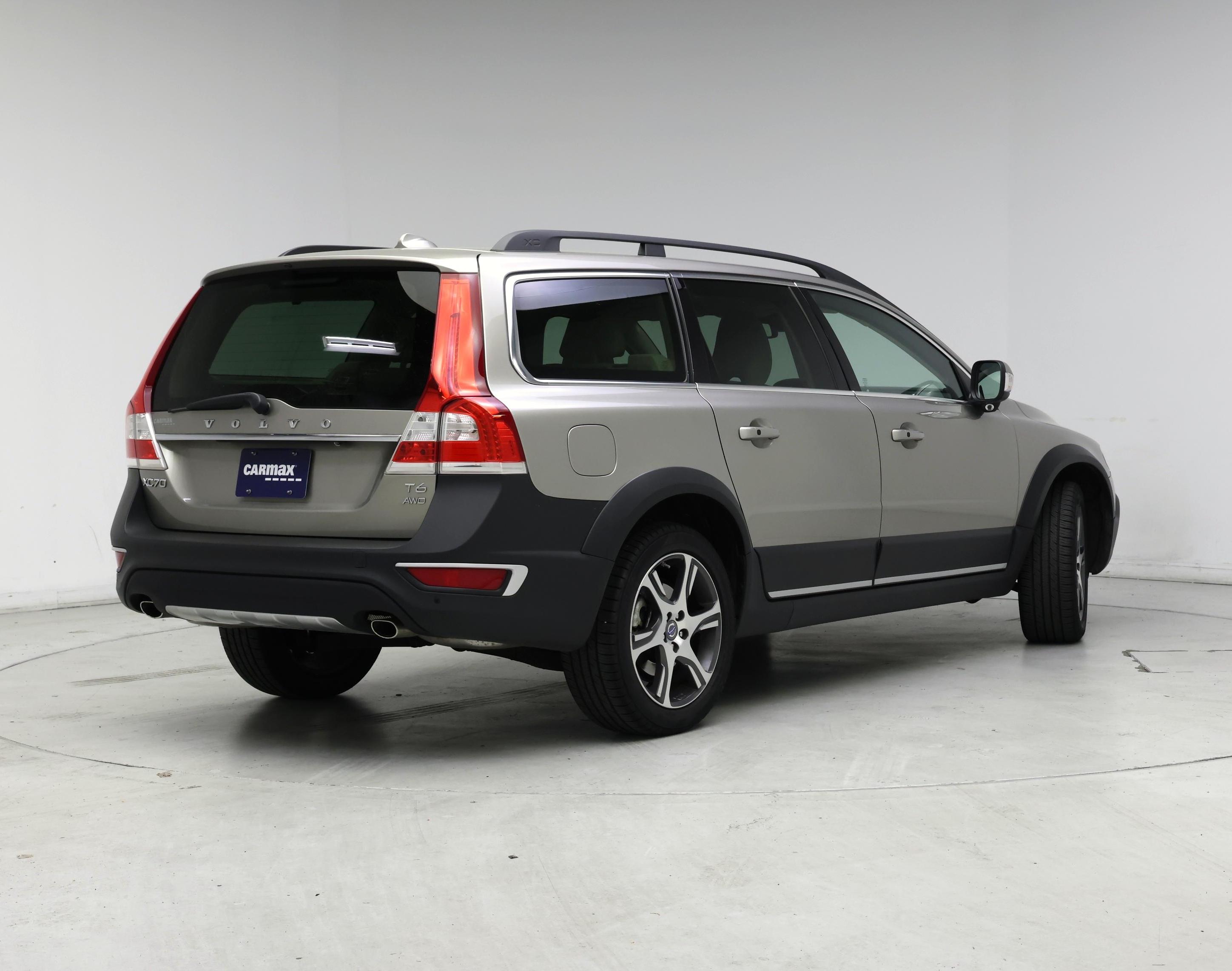 Thumbnail: 2015 Volvo XC70 - 8