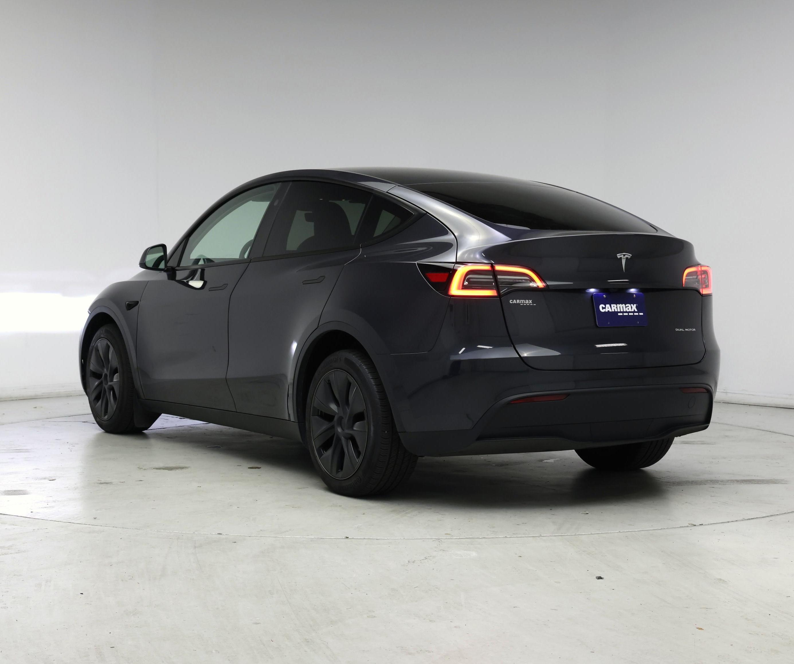 Thumbnail: 2025 Tesla Model Y - 2