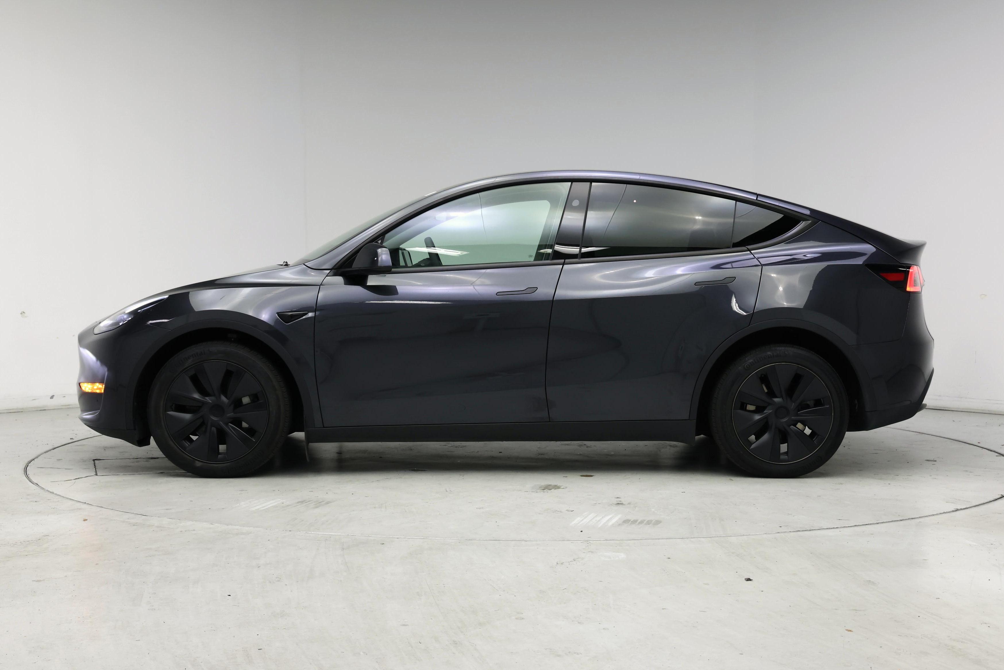 Thumbnail: 2025 Tesla Model Y - 3