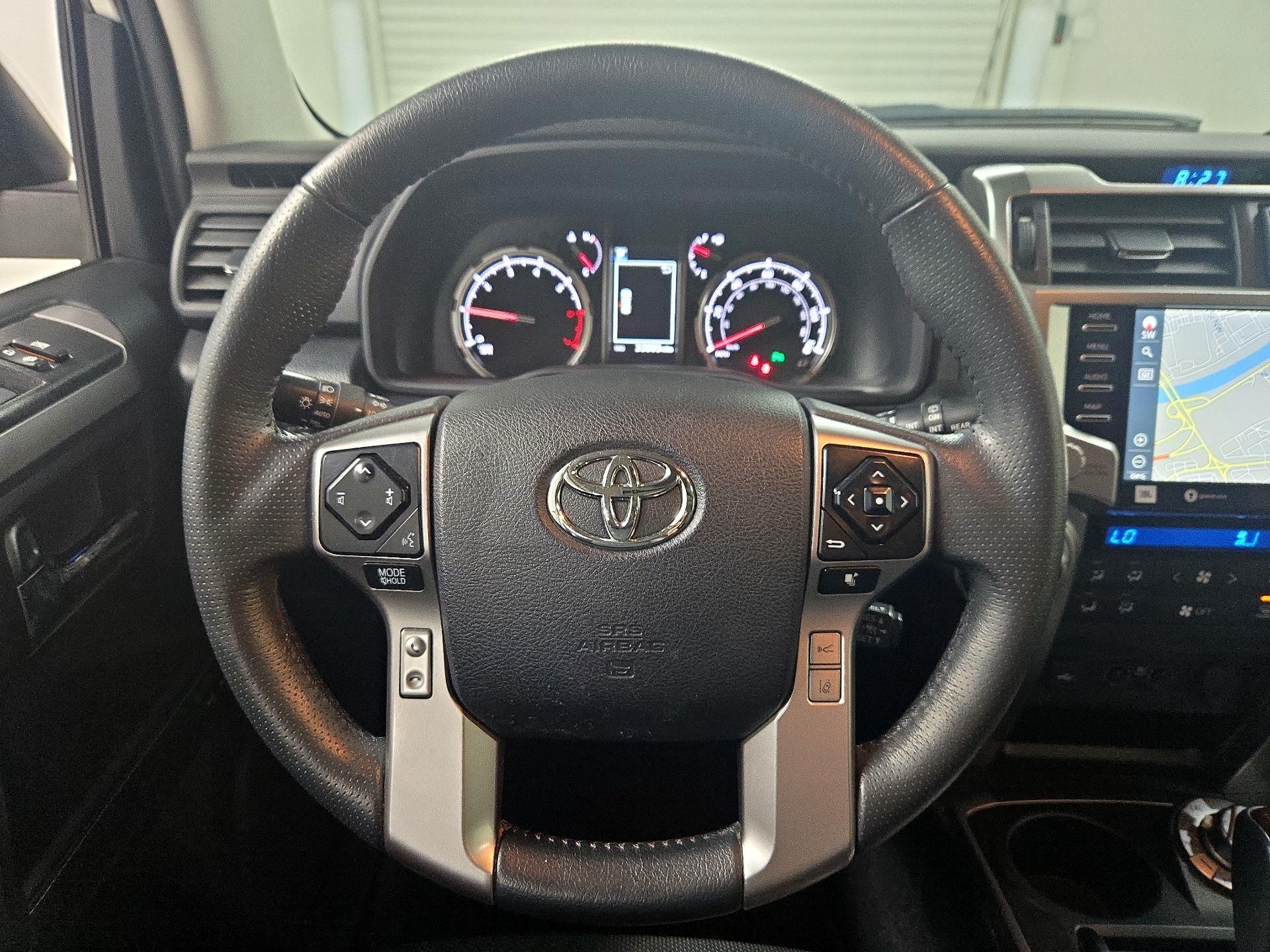 Thumbnail: 2022 Toyota 4Runner - 10