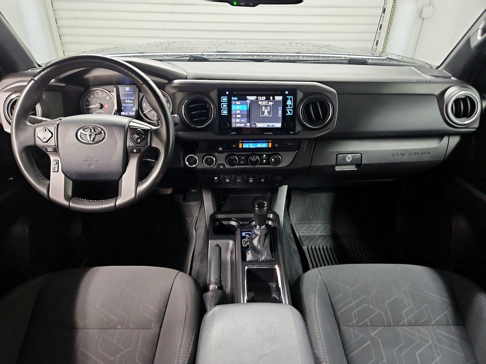 2017 Toyota Tacoma TRD Off Road - Photo 10