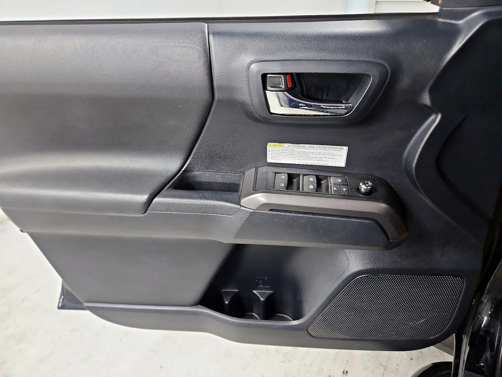 2017 Toyota Tacoma TRD Off Road - Photo 13