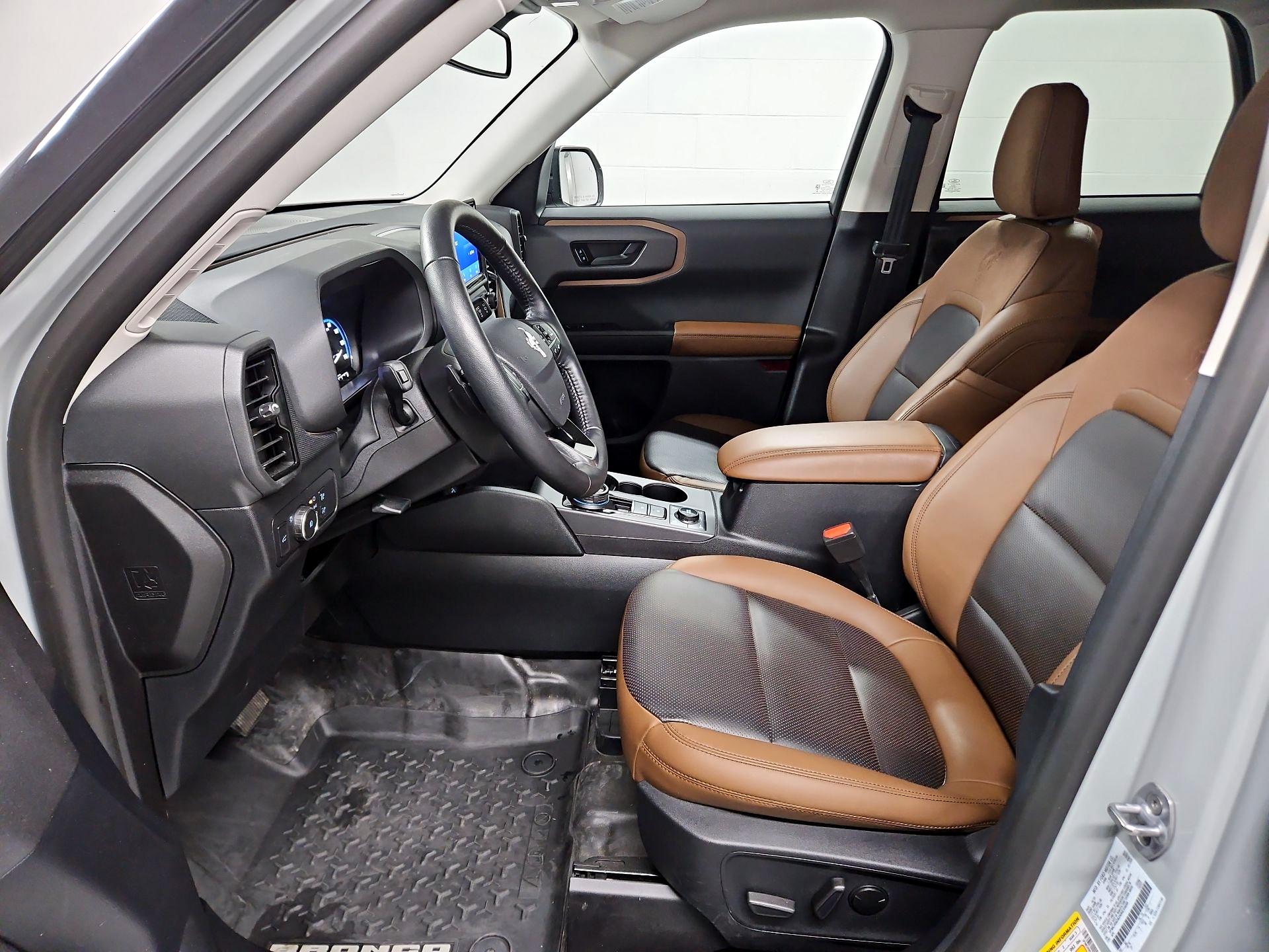 Thumbnail: 2022 Ford Bronco Sport - 11