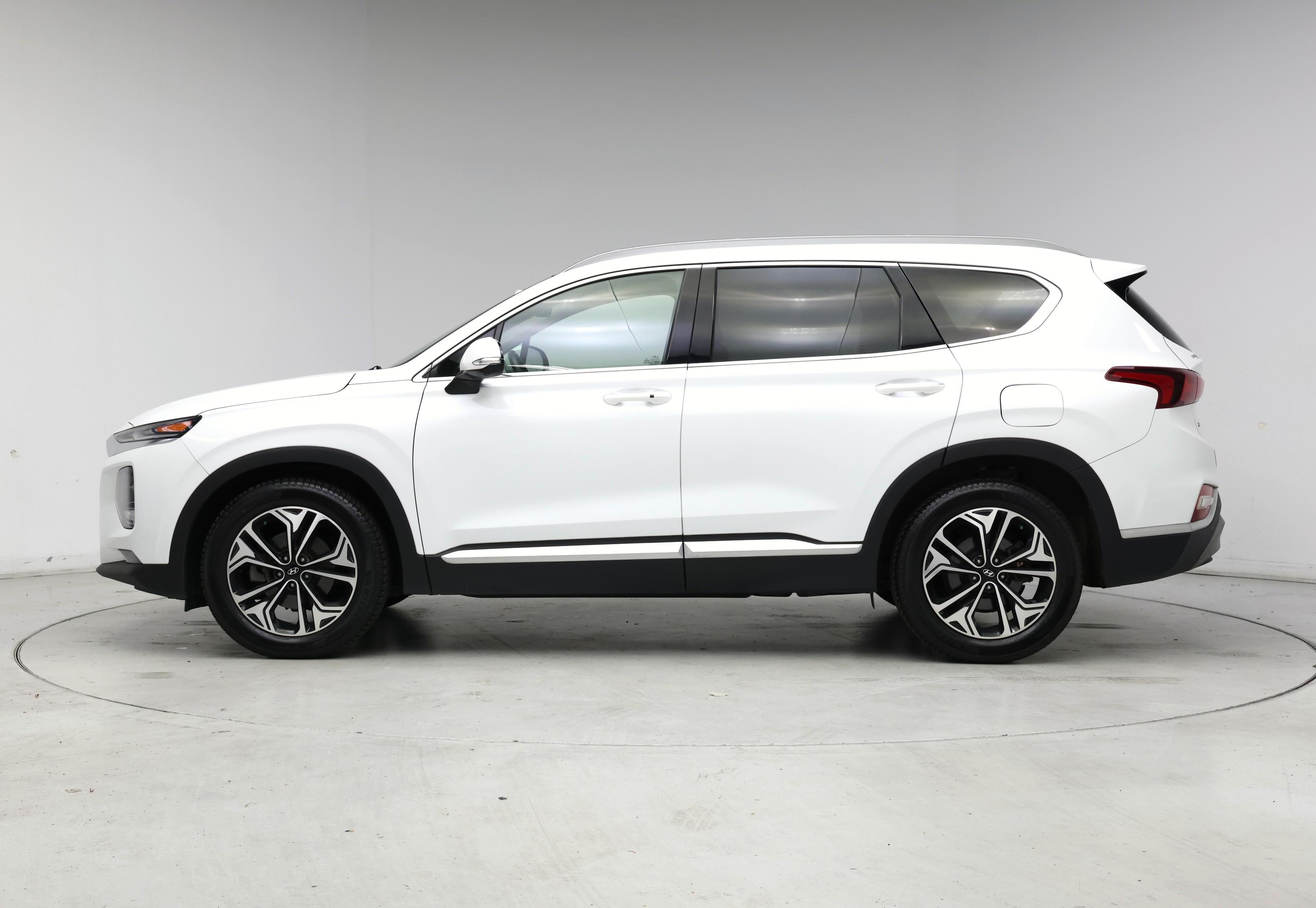 Thumbnail: 2019 Hyundai Santa Fe - 3
