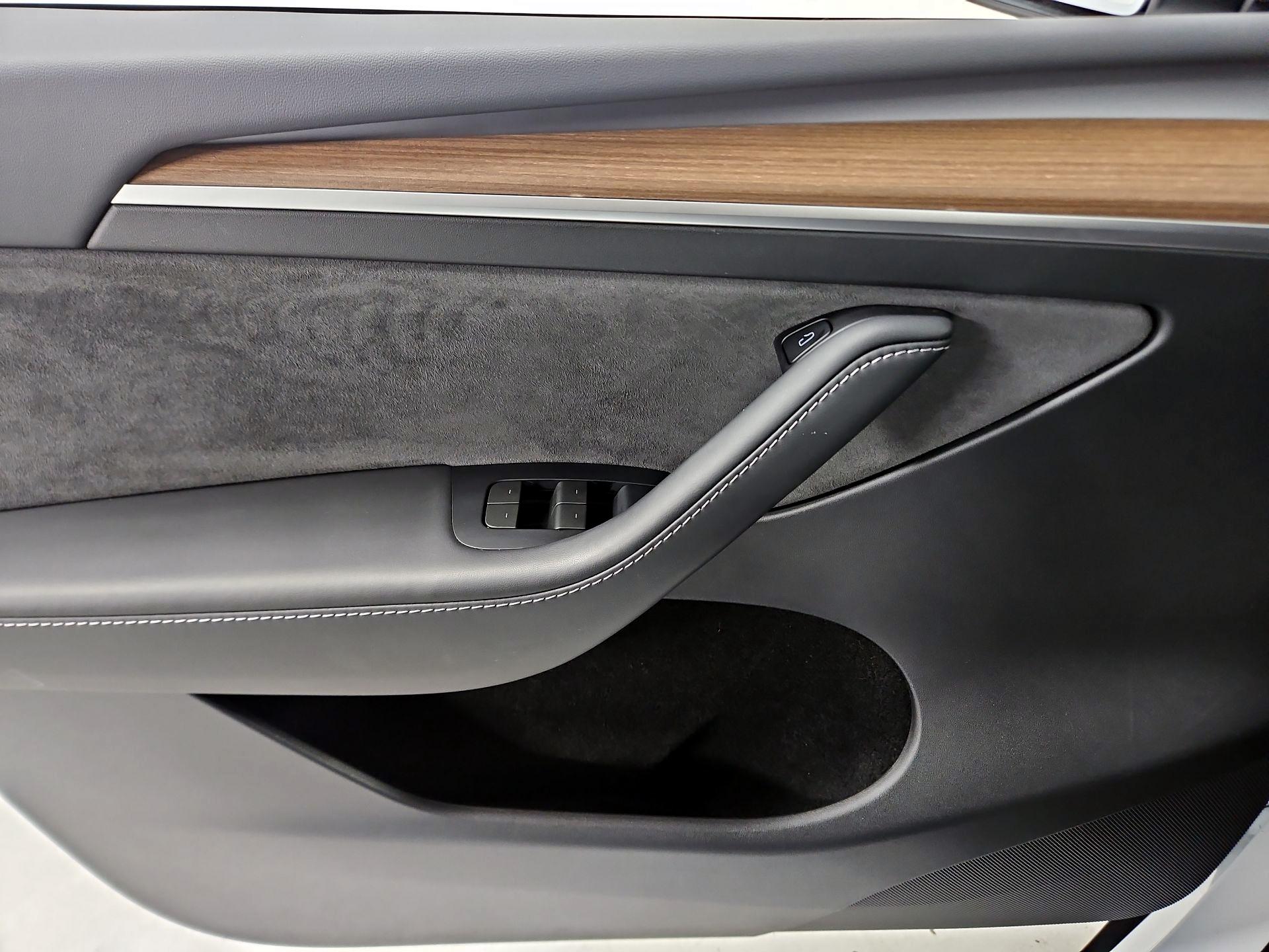 Thumbnail: 2024 Tesla Model Y - 12