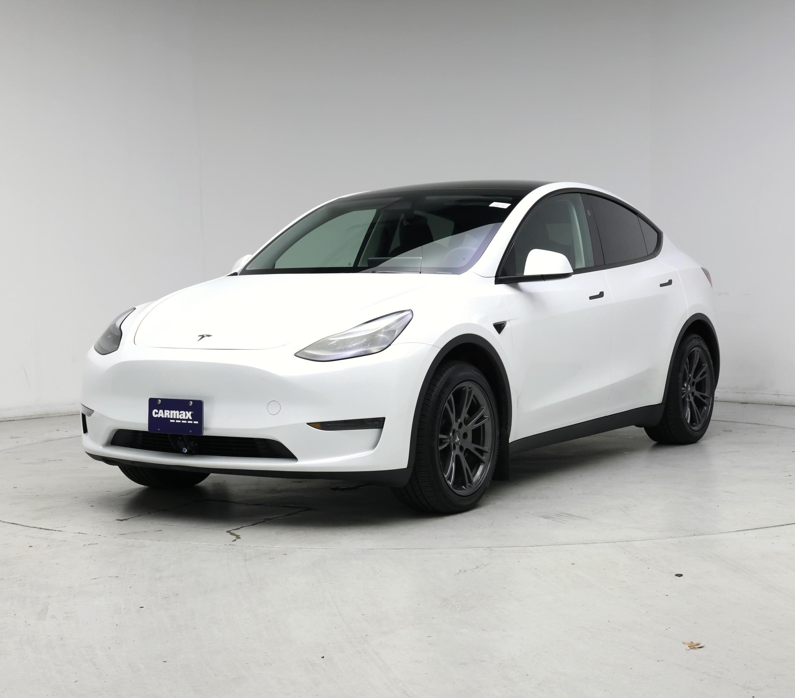 Thumbnail: 2024 Tesla Model Y - 4
