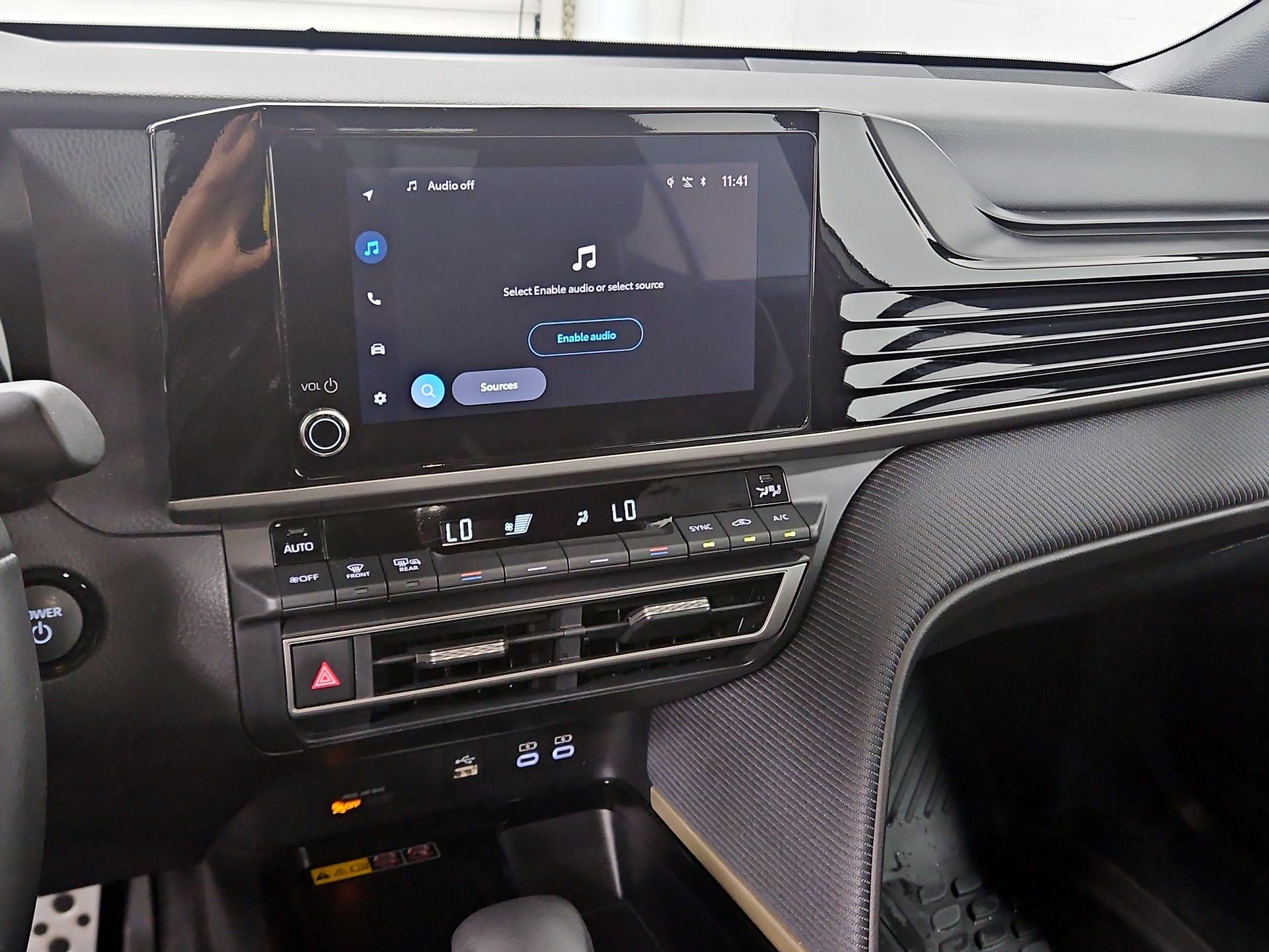 Thumbnail: 2025 Toyota Camry - 16