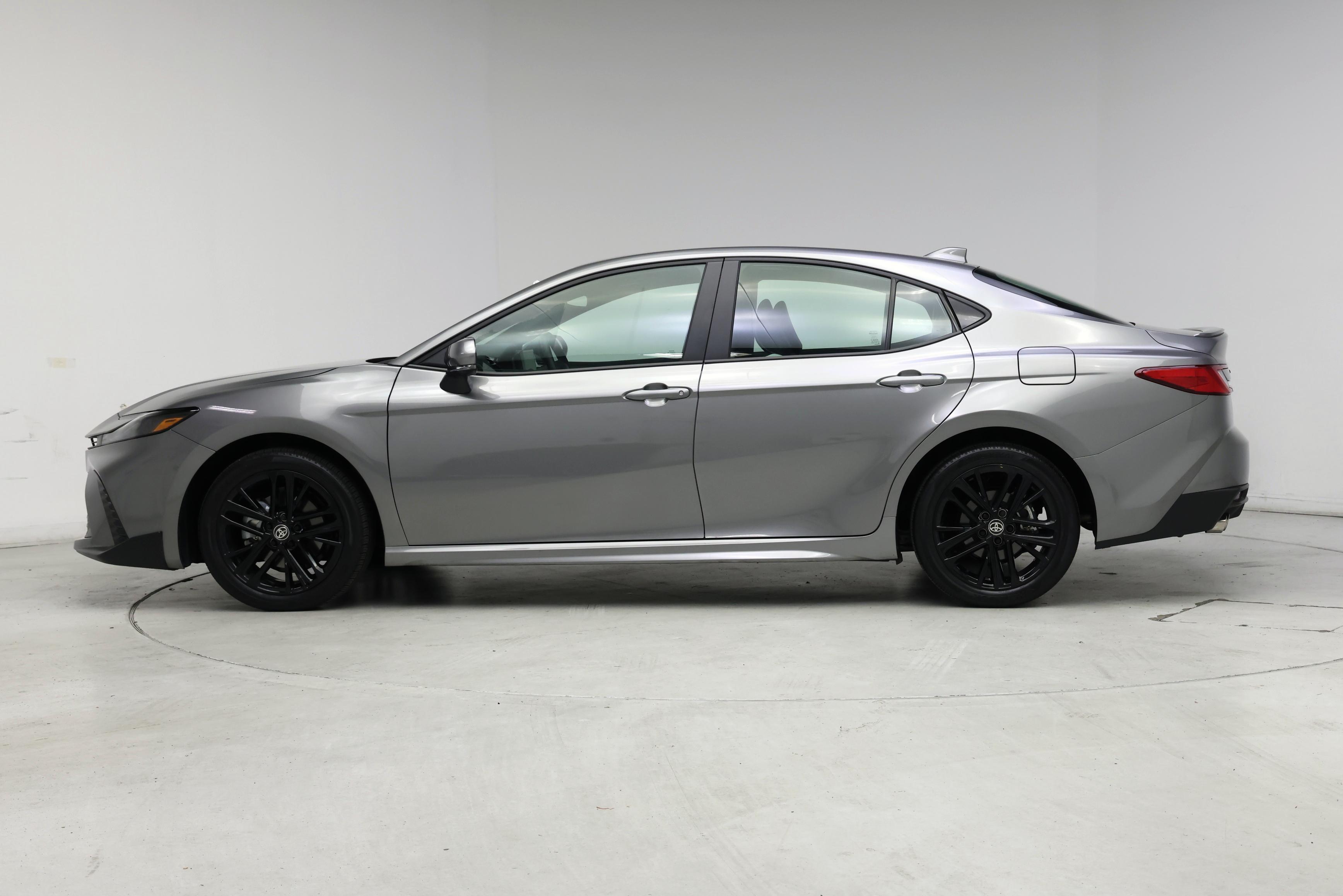 Thumbnail: 2025 Toyota Camry - 3