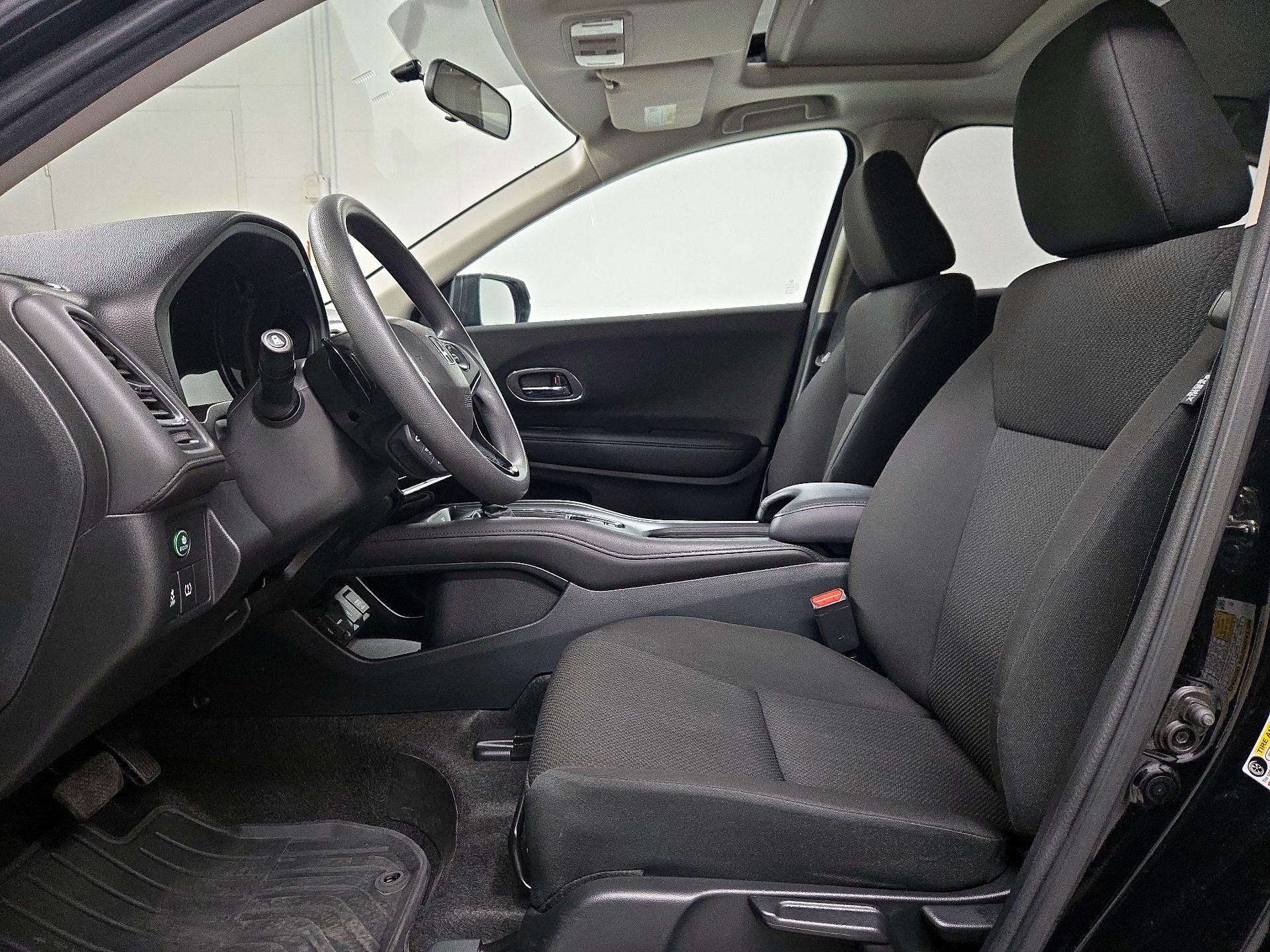 Thumbnail: 2017 Honda HR-V - 11
