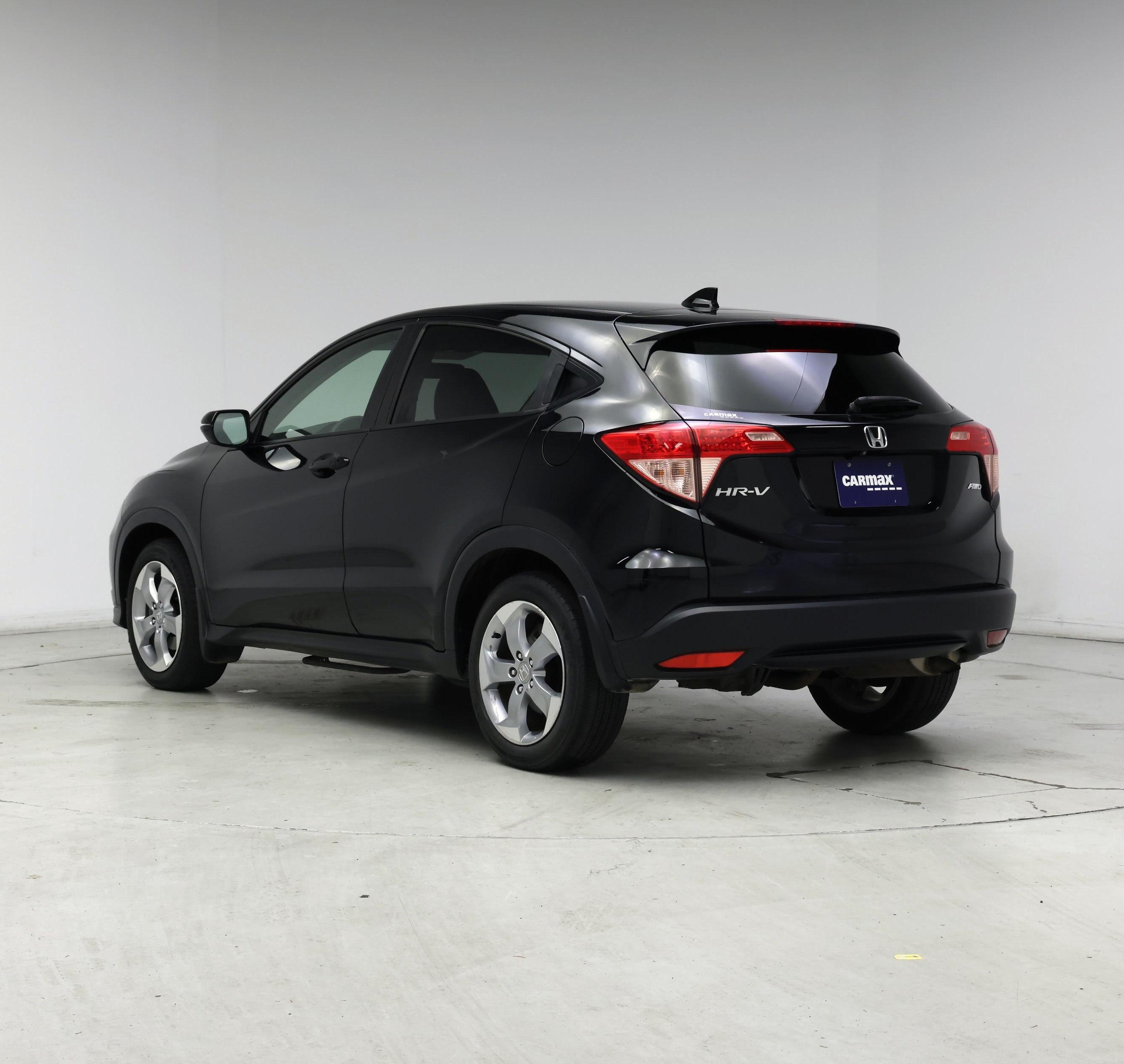 Thumbnail: 2017 Honda HR-V - 2