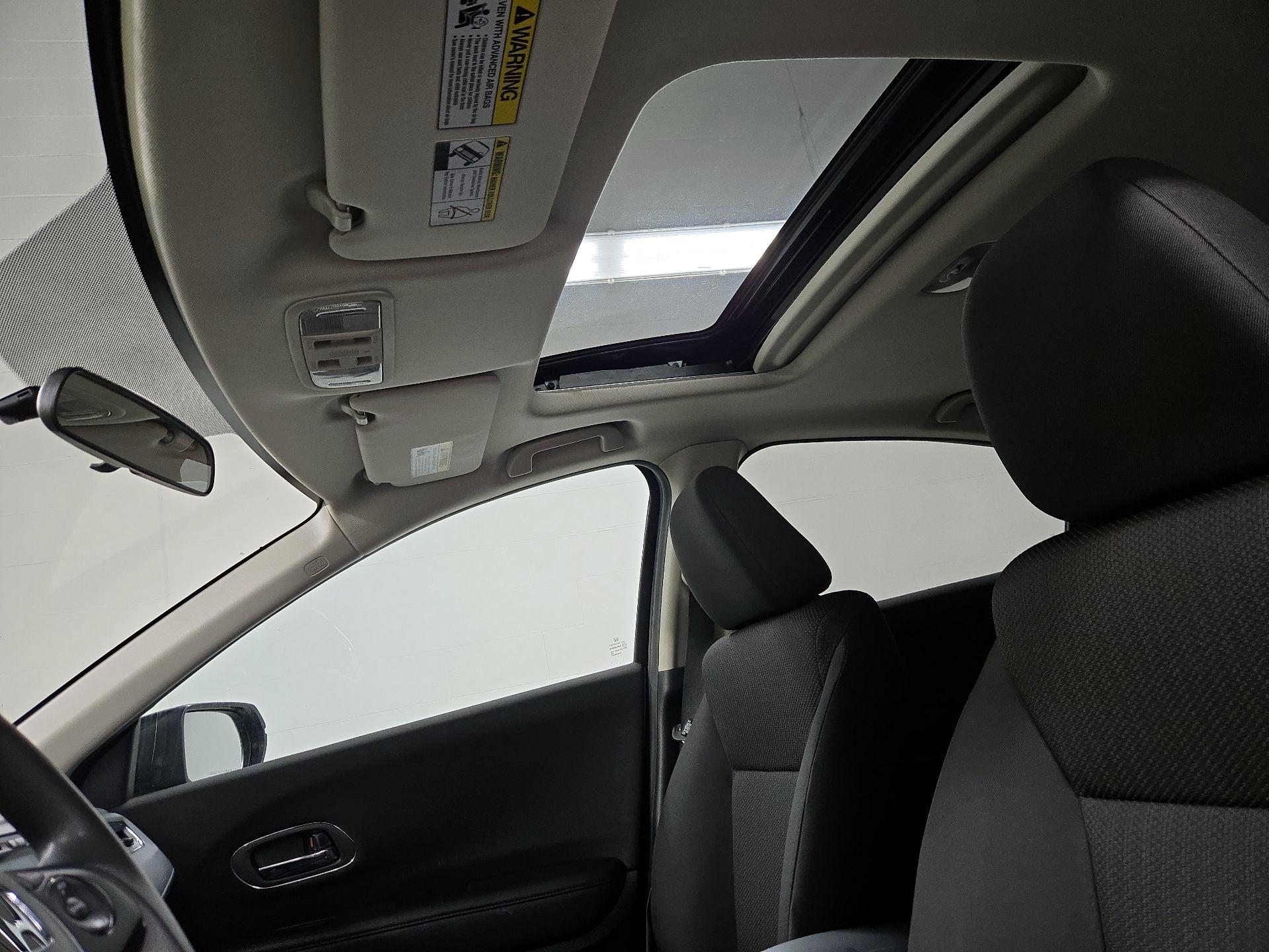 Thumbnail: 2017 Honda HR-V - 19