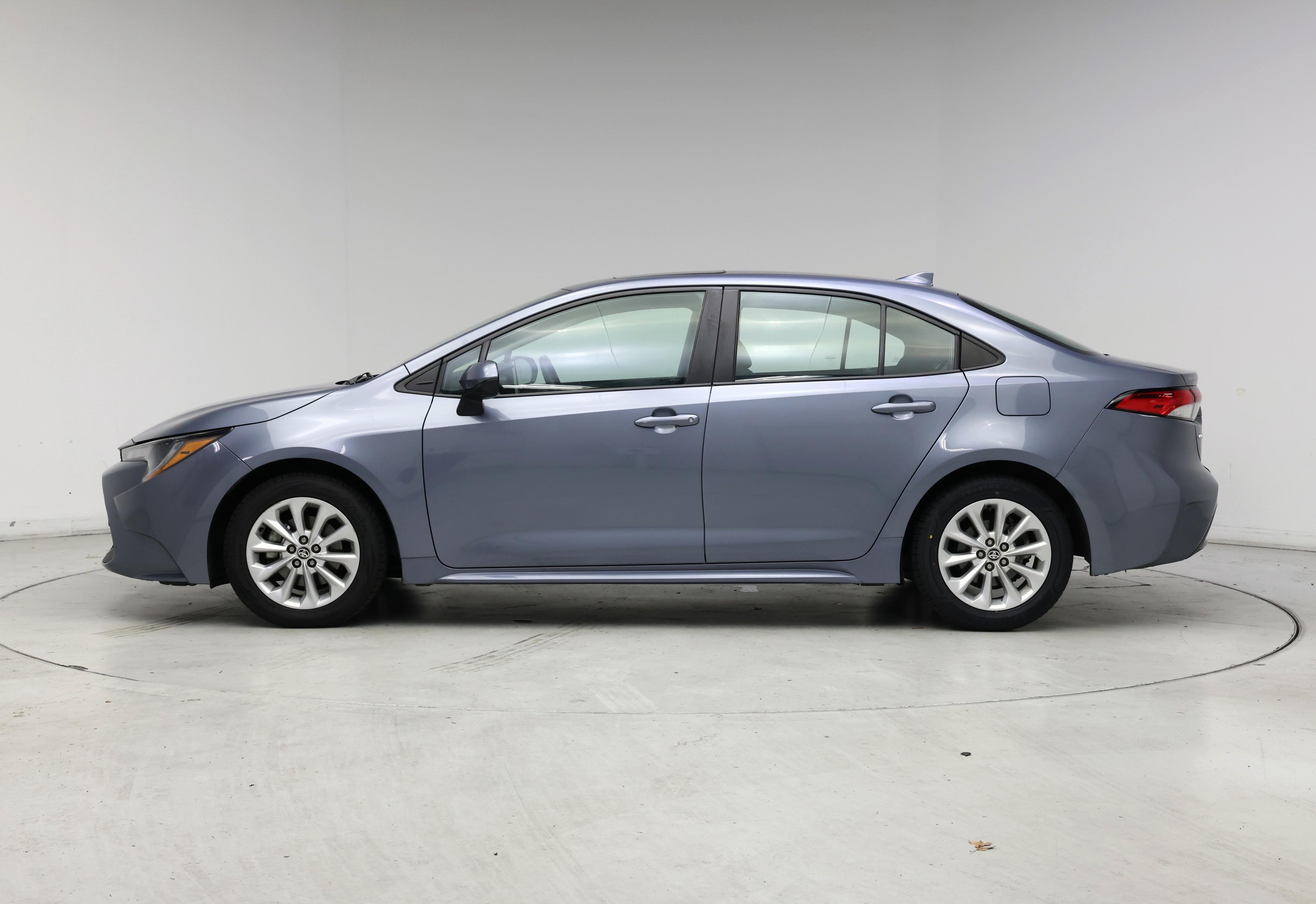Thumbnail: 2021 Toyota Corolla - 3