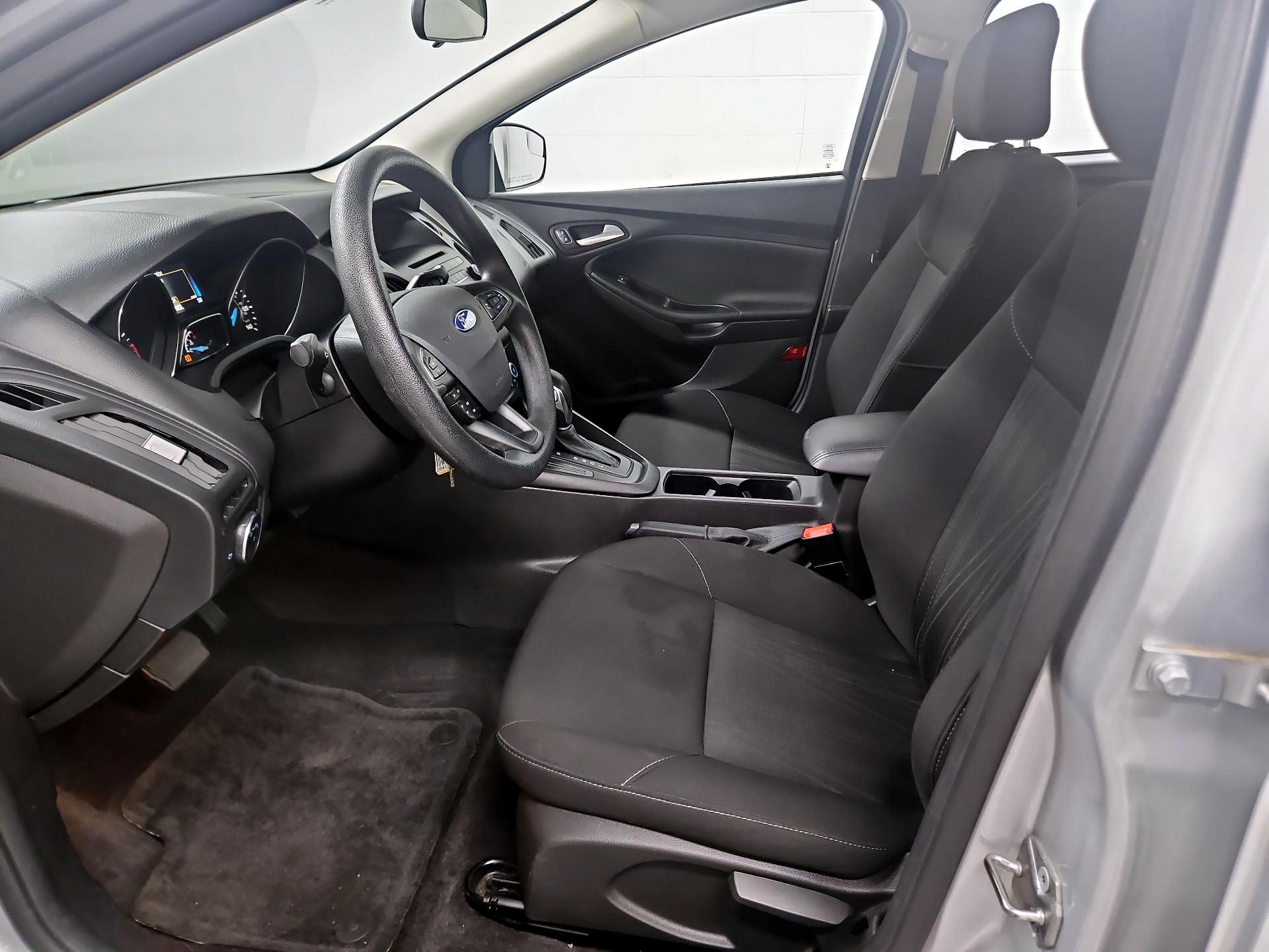 Thumbnail: 2017 Ford Focus - 11