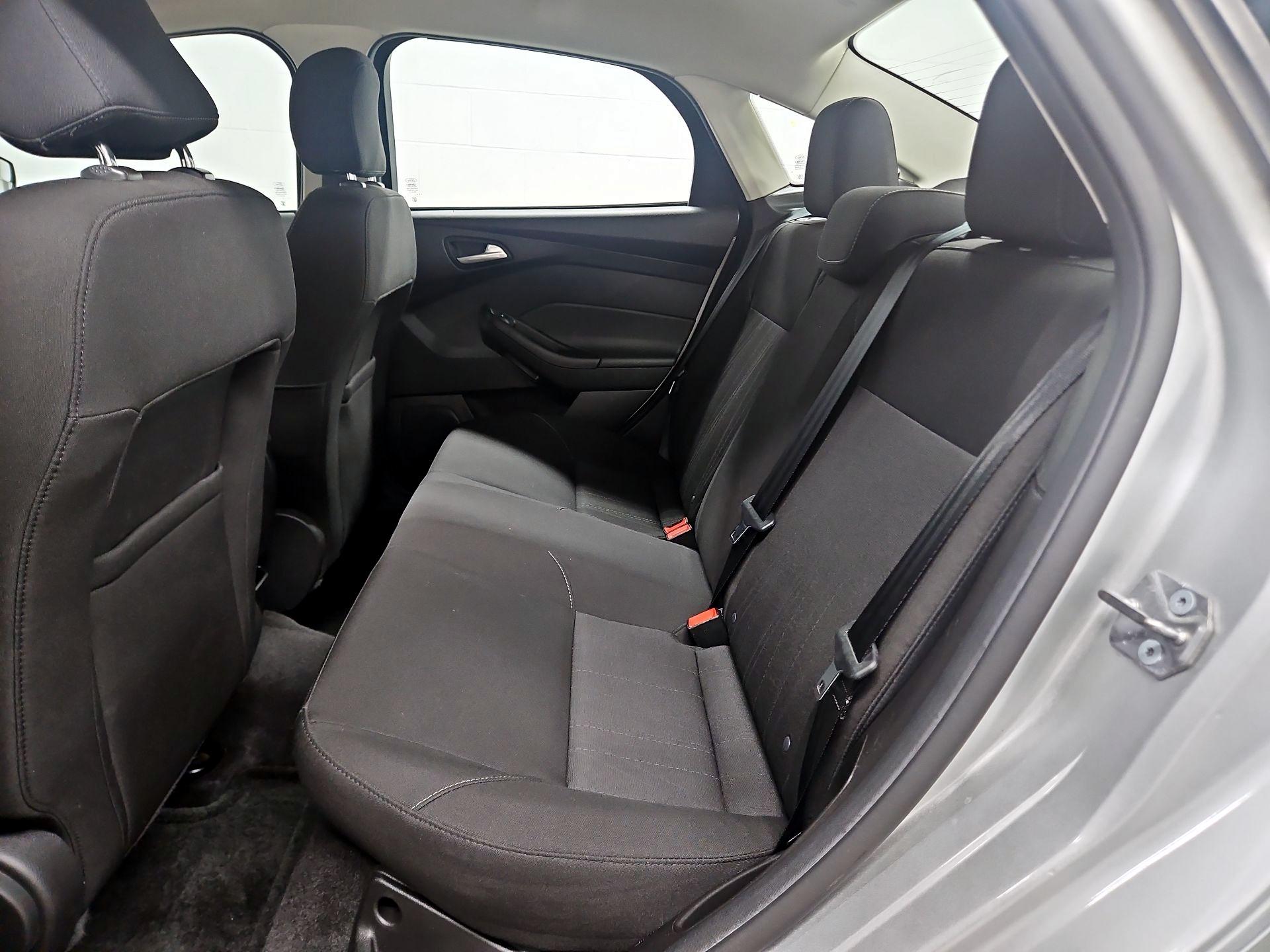 Thumbnail: 2017 Ford Focus - 19