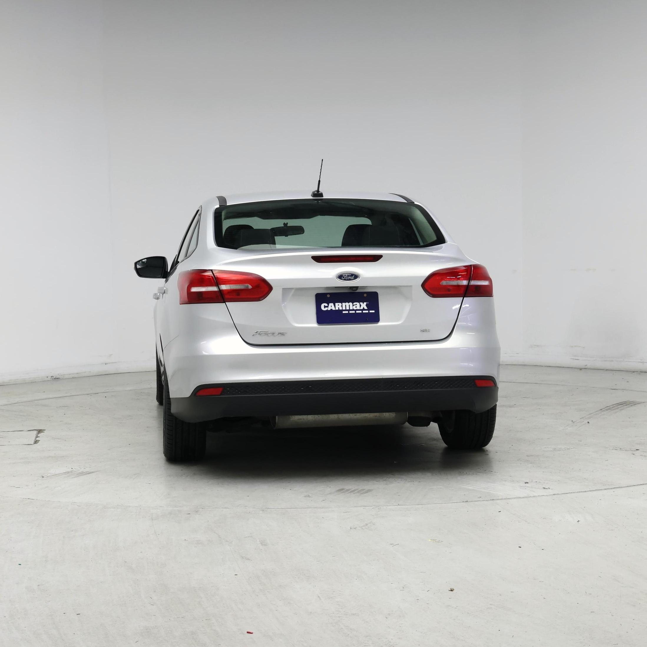 Thumbnail: 2017 Ford Focus - 6