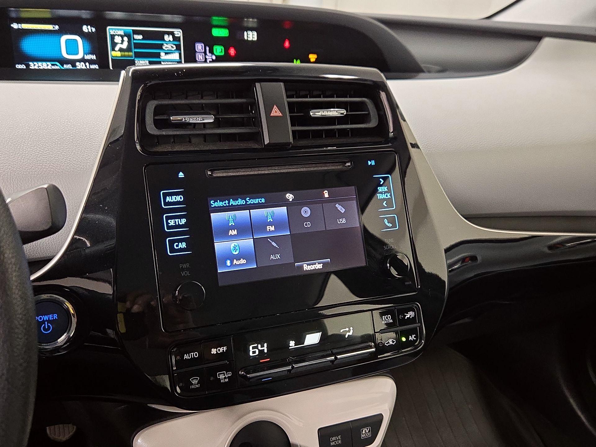 Thumbnail: 2017 Toyota Prius - 16