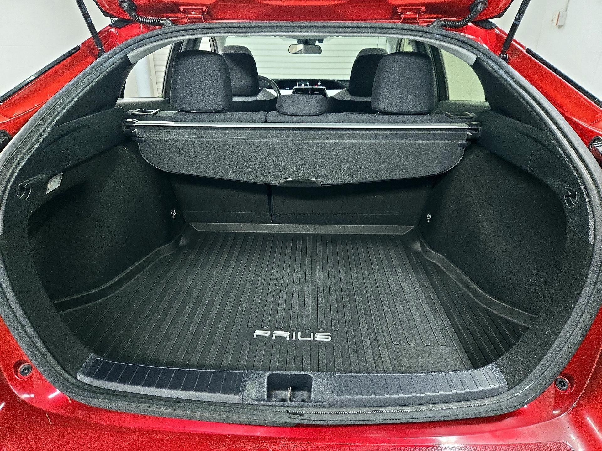 Thumbnail: 2017 Toyota Prius - 19